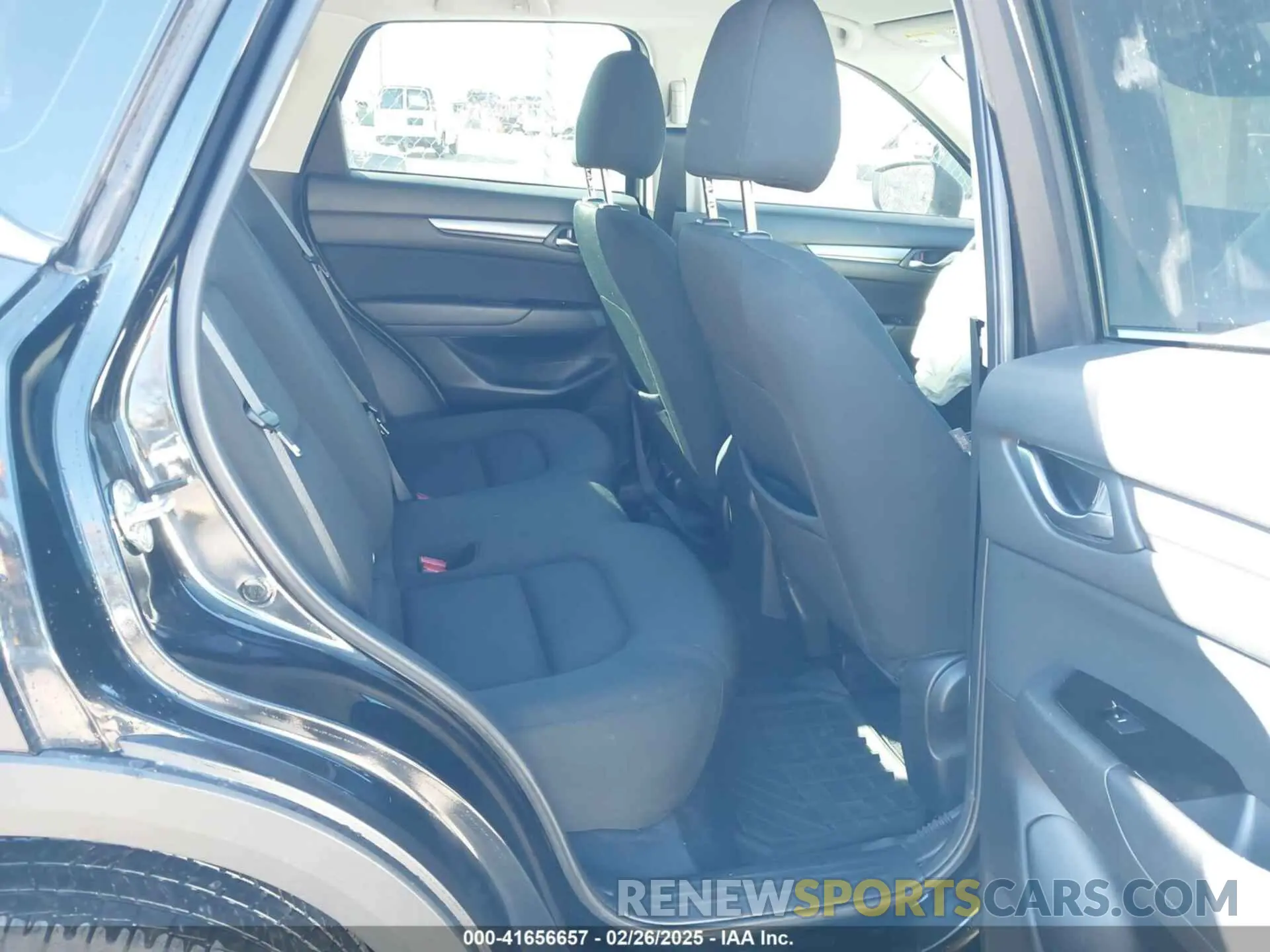 8 fotografías del automóvil dañado JM3KFBAM9P0230299 MAZDA CX-5 2023