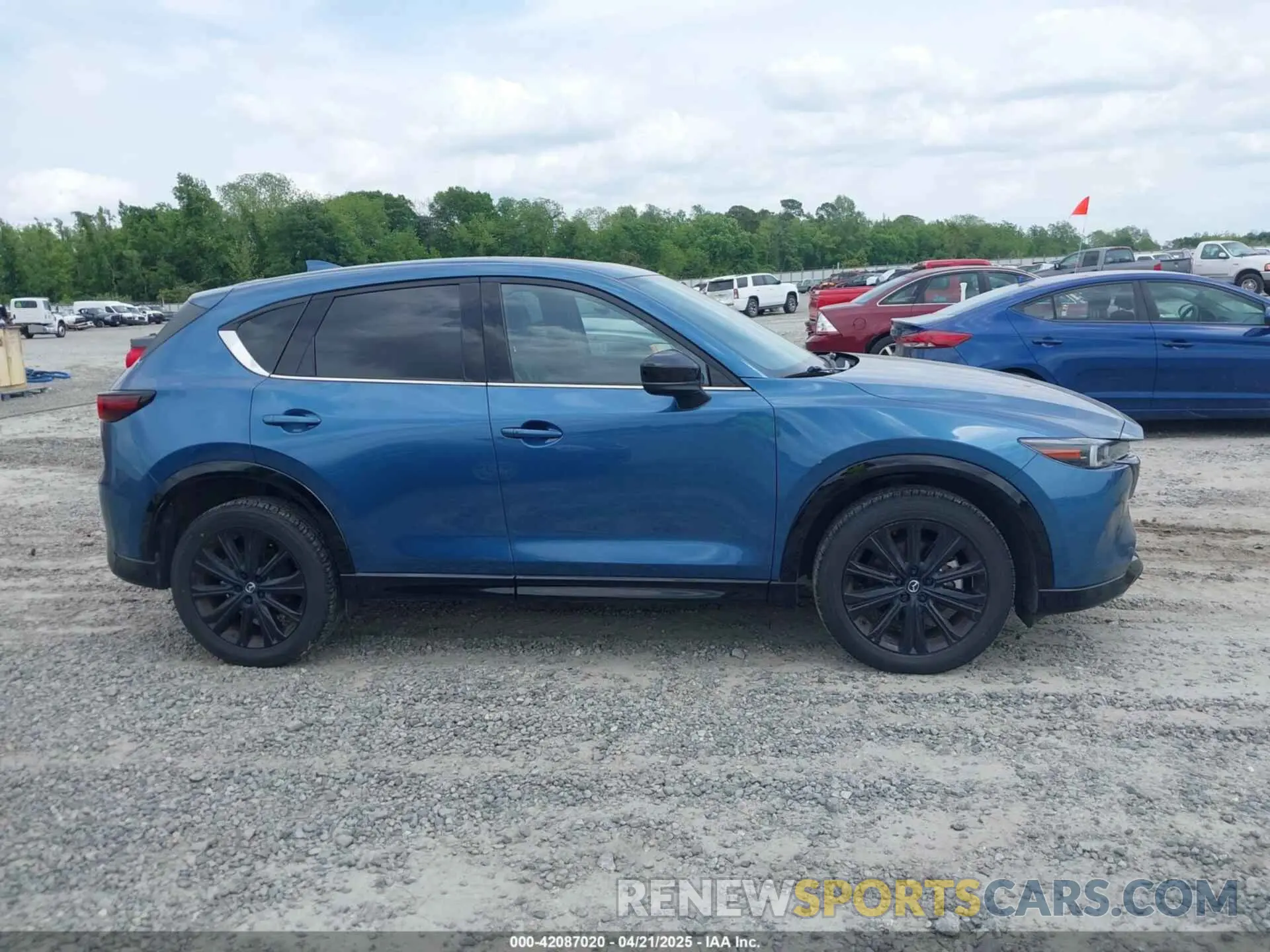 13 fotografías del automóvil dañado JM3KFBAY0P0118784 MAZDA CX-5 2023