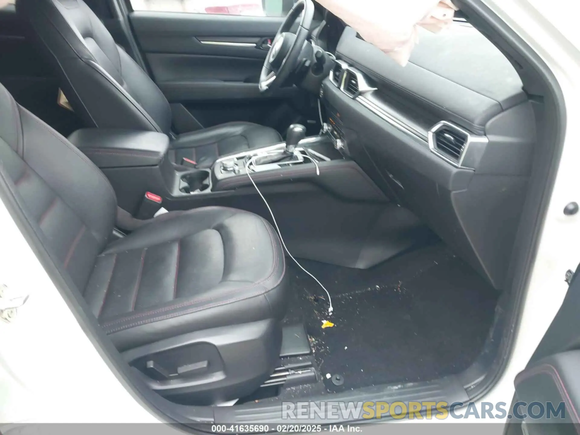 5 fotografías del automóvil dañado JM3KFBAY4P0181371 MAZDA CX-5 2023