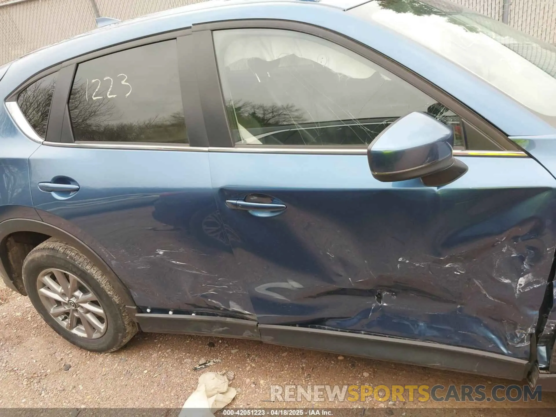 13 fotografías del automóvil dañado JM3KFBBM1P0274313 MAZDA CX-5 2023