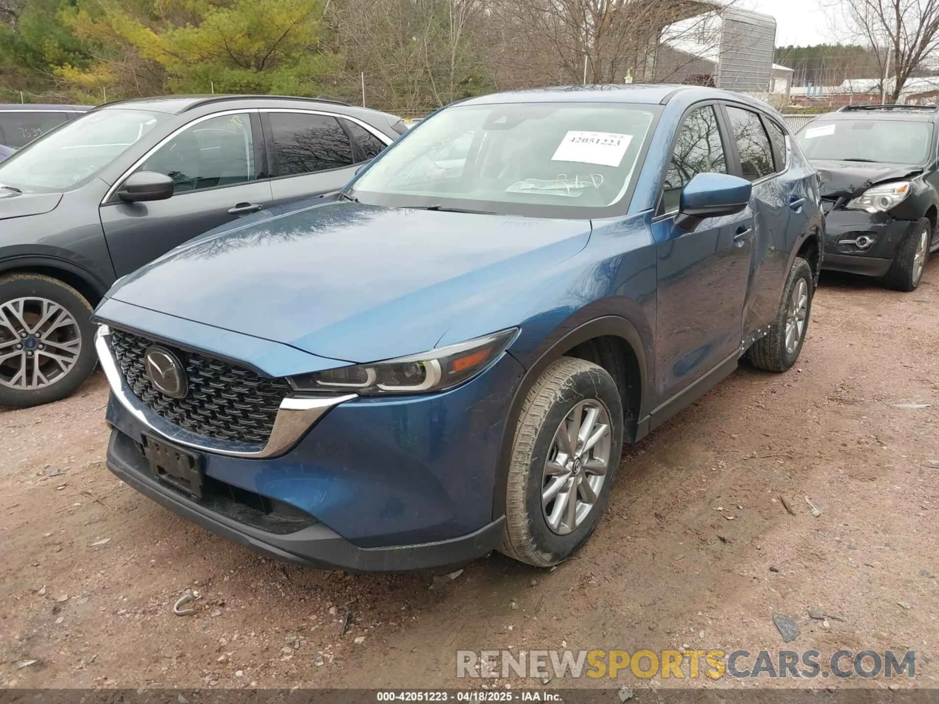 2 fotografías del automóvil dañado JM3KFBBM1P0274313 MAZDA CX-5 2023