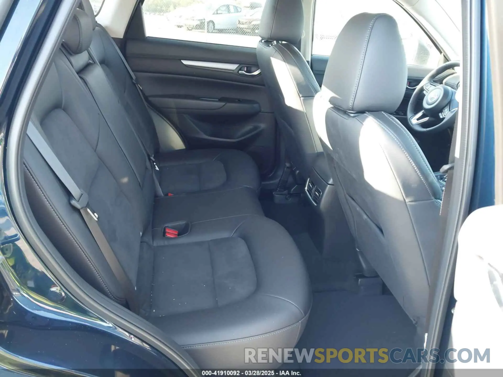 8 fotografías del automóvil dañado JM3KFBBM1P0284887 MAZDA CX-5 2023