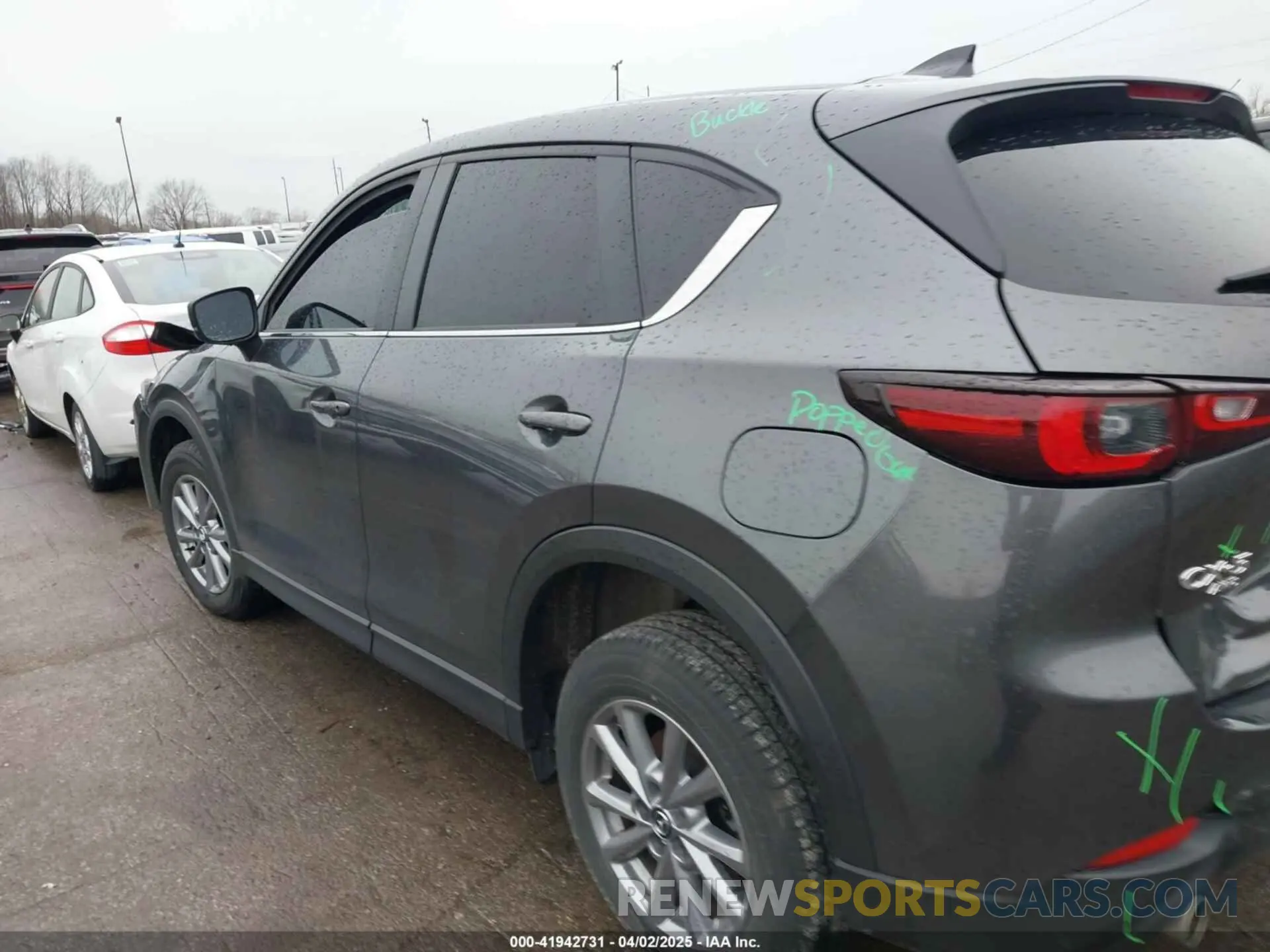 14 fotografías del automóvil dañado JM3KFBBM3P0169109 MAZDA CX-5 2023