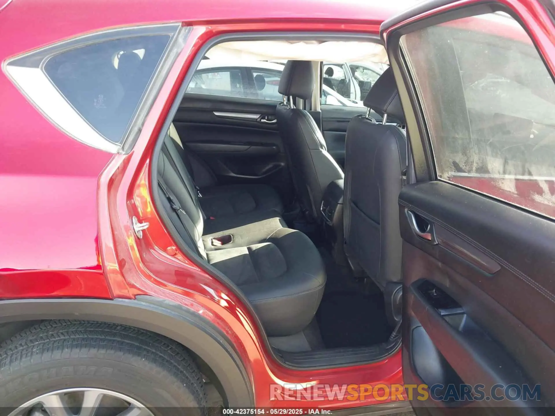 8 fotografías del automóvil dañado JM3KFBBM3P0288293 MAZDA CX-5 2023