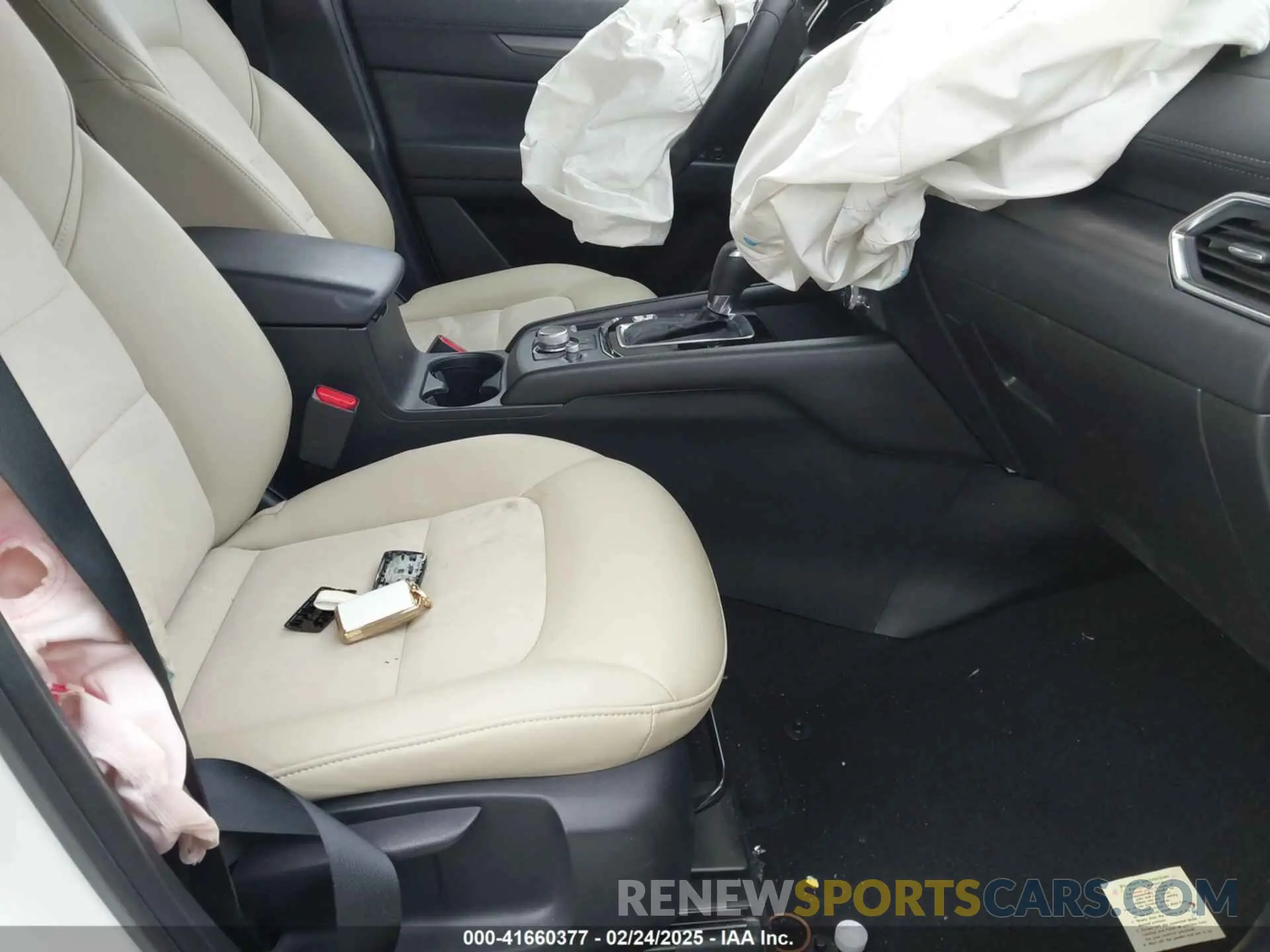 5 fotografías del automóvil dañado JM3KFBBM4P0219564 MAZDA CX-5 2023
