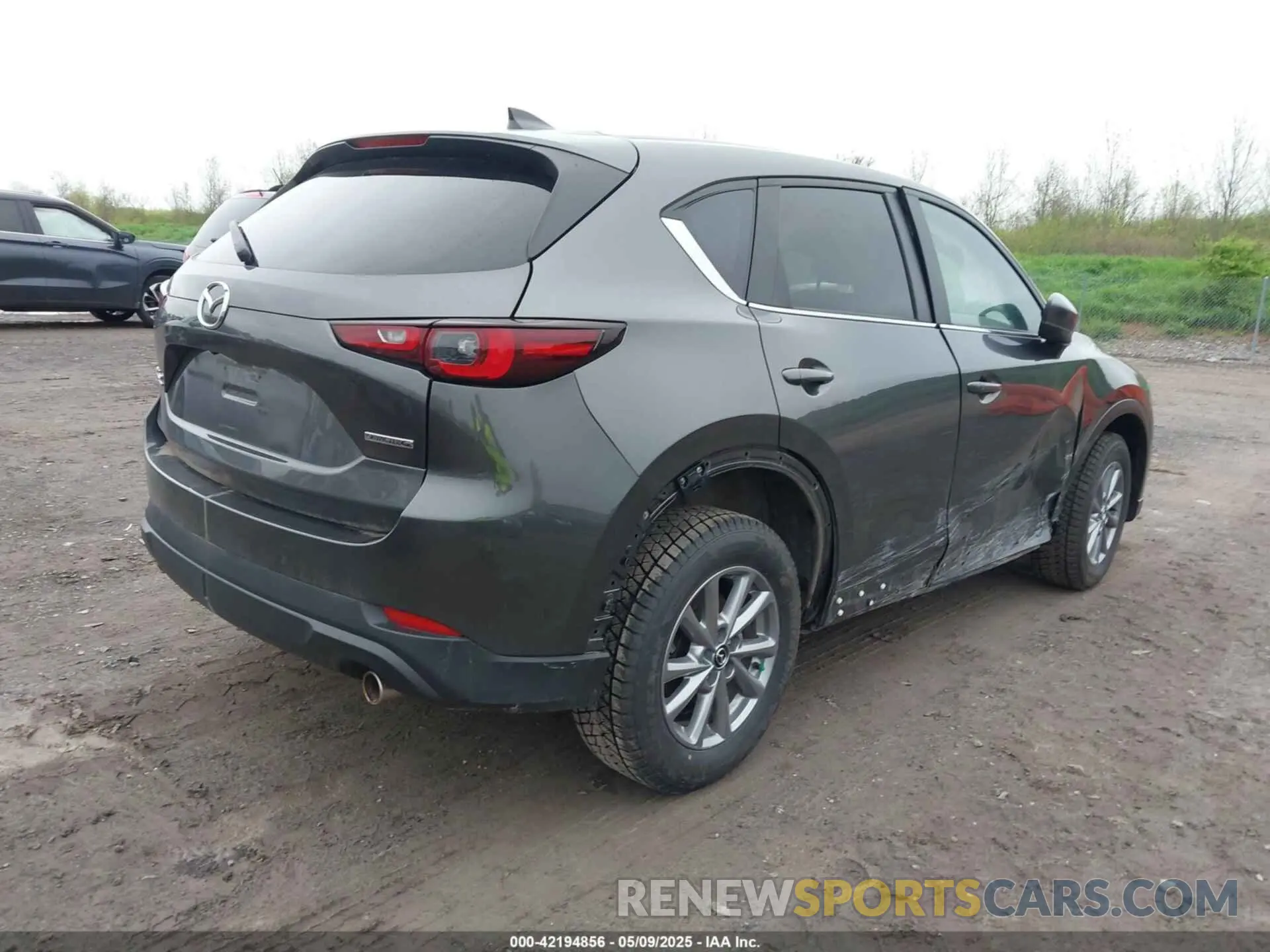 4 fotografías del automóvil dañado JM3KFBBM4P0228412 MAZDA CX-5 2023
