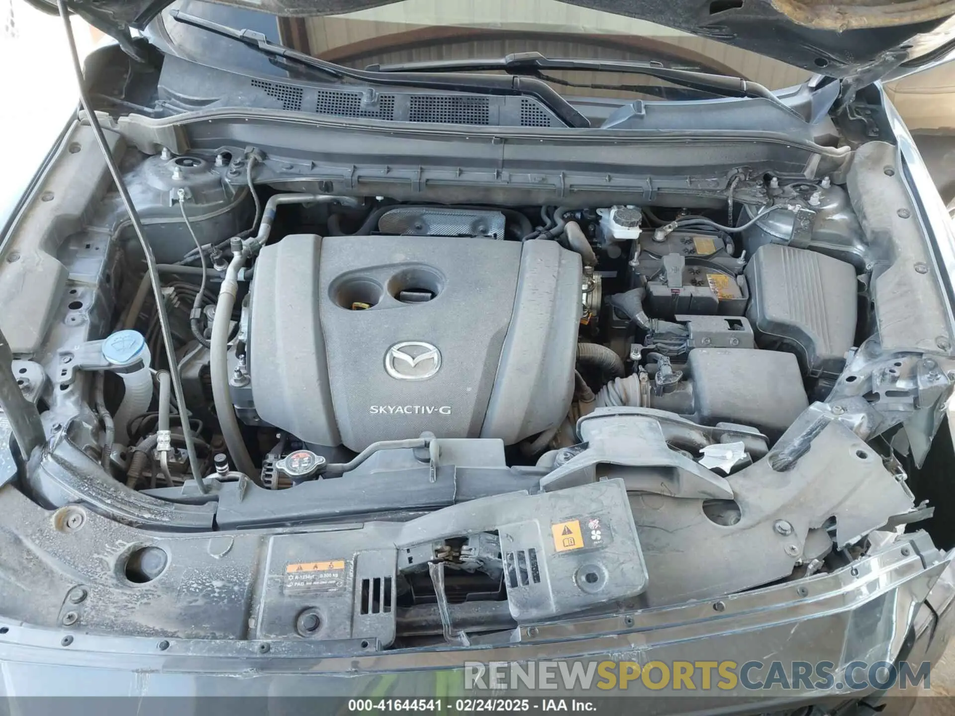 10 fotografías del automóvil dañado JM3KFBBM4P0291283 MAZDA CX-5 2023