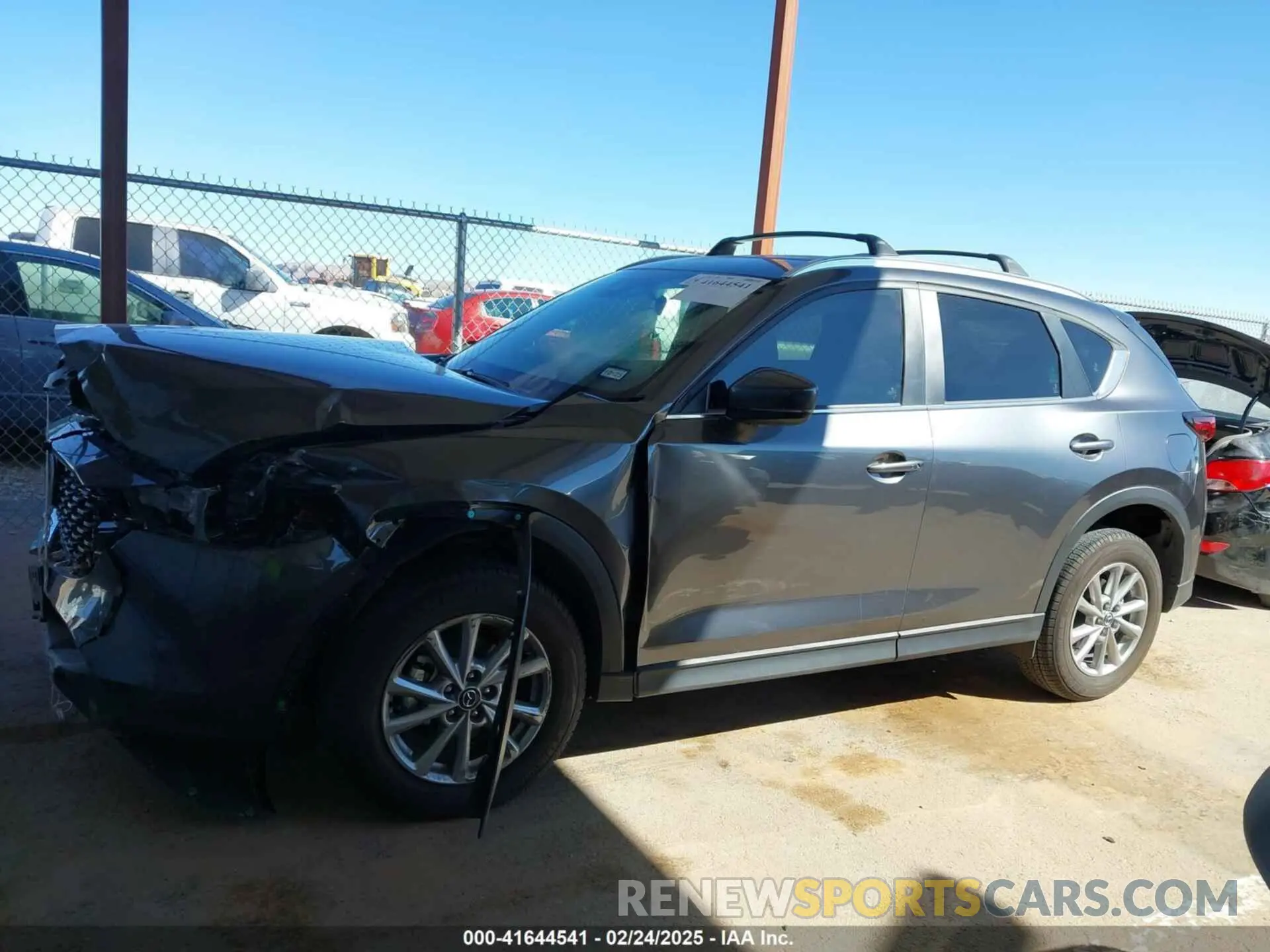 14 fotografías del automóvil dañado JM3KFBBM4P0291283 MAZDA CX-5 2023