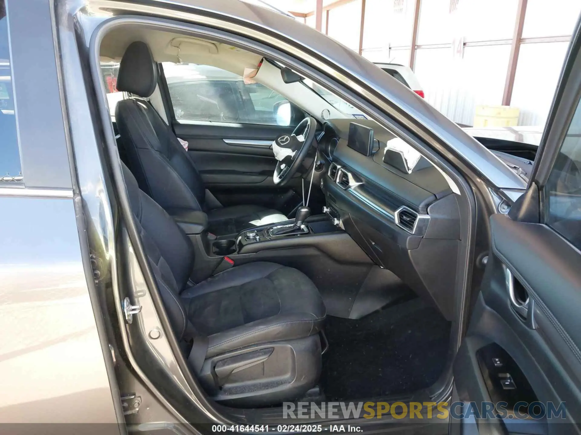 5 fotografías del automóvil dañado JM3KFBBM4P0291283 MAZDA CX-5 2023