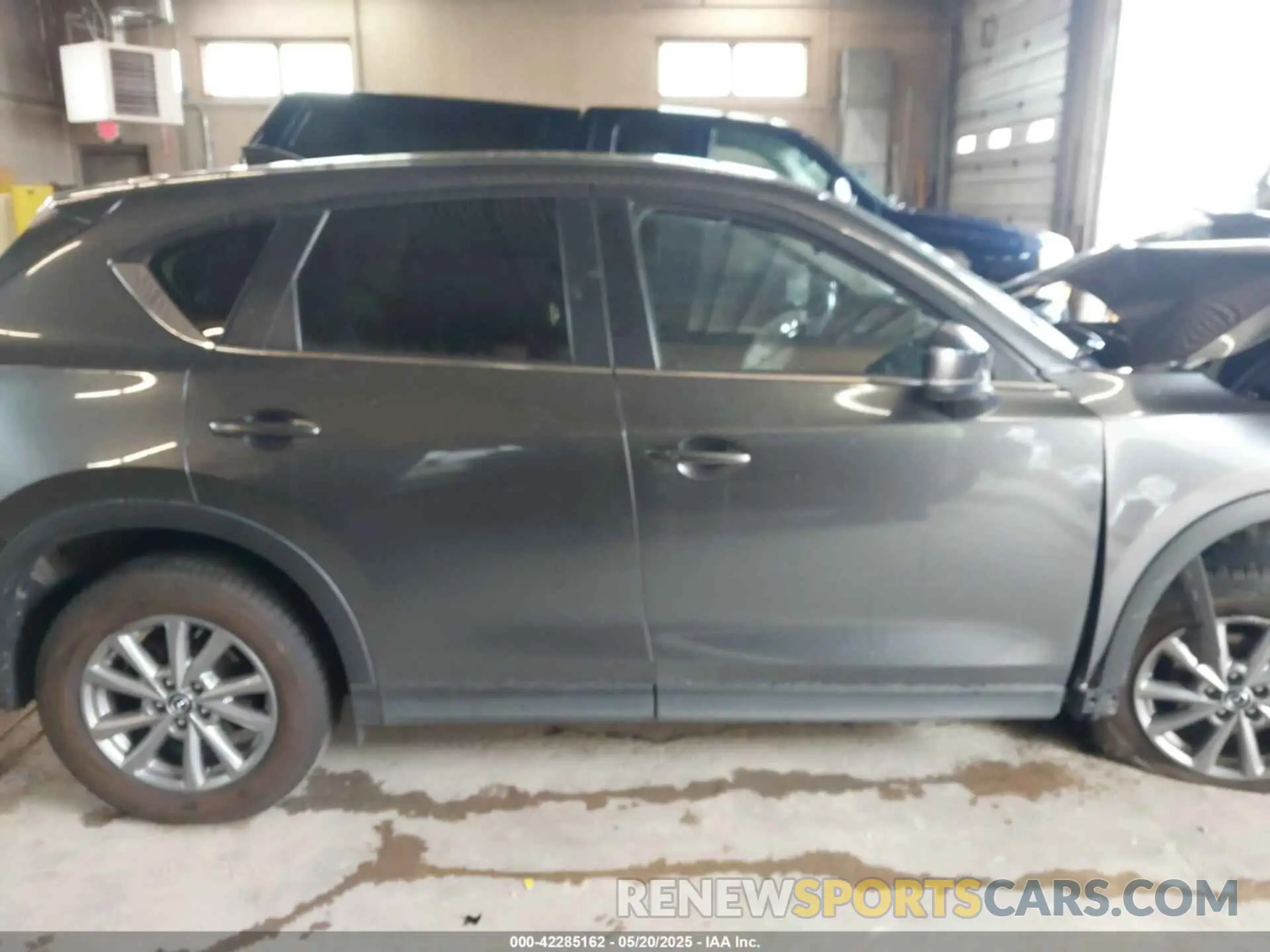 12 fotografías del automóvil dañado JM3KFBBM6P0103752 MAZDA CX-5 2023