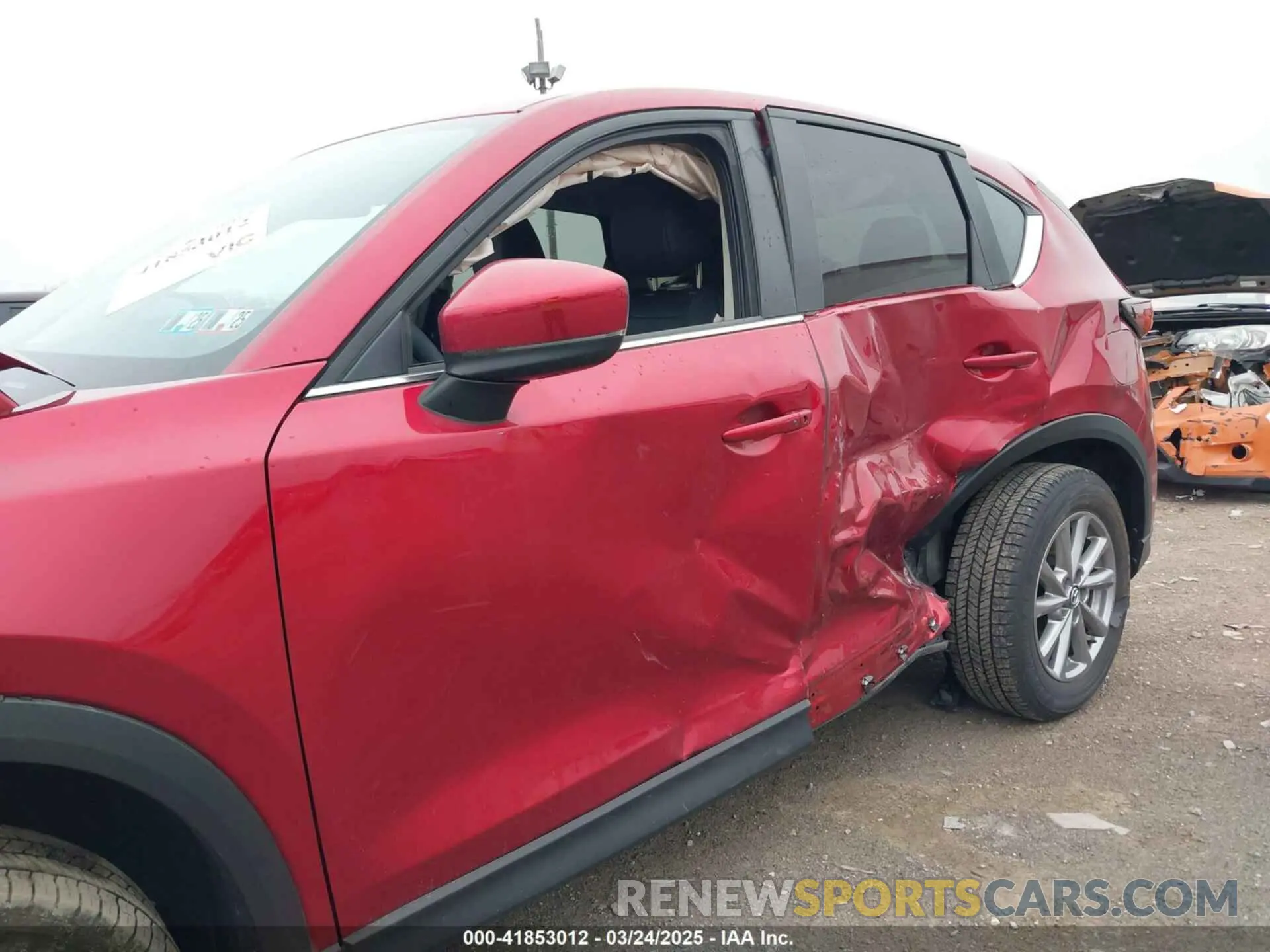 6 fotografías del automóvil dañado JM3KFBBM6P0252808 MAZDA CX-5 2023