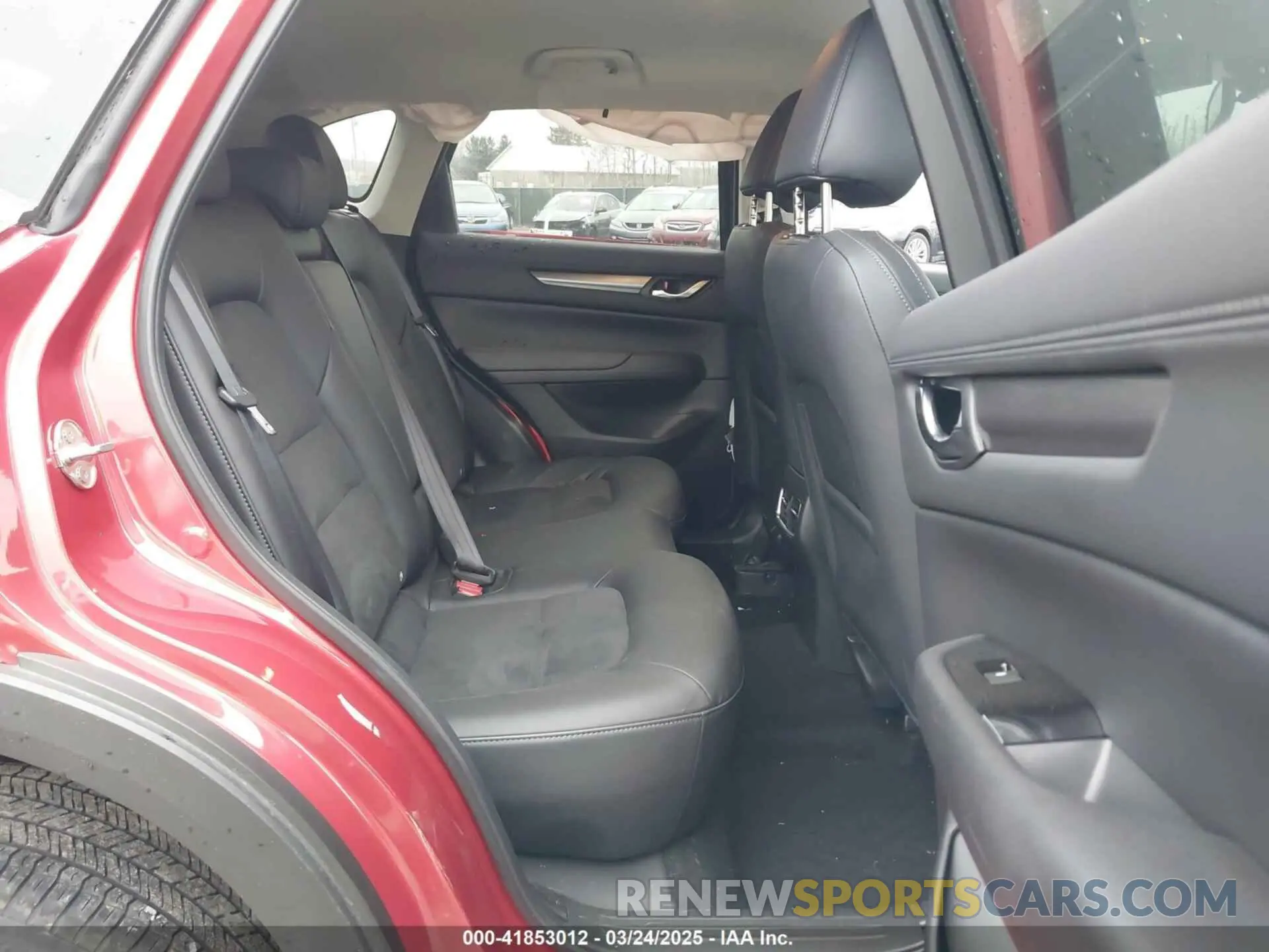 8 fotografías del automóvil dañado JM3KFBBM6P0252808 MAZDA CX-5 2023