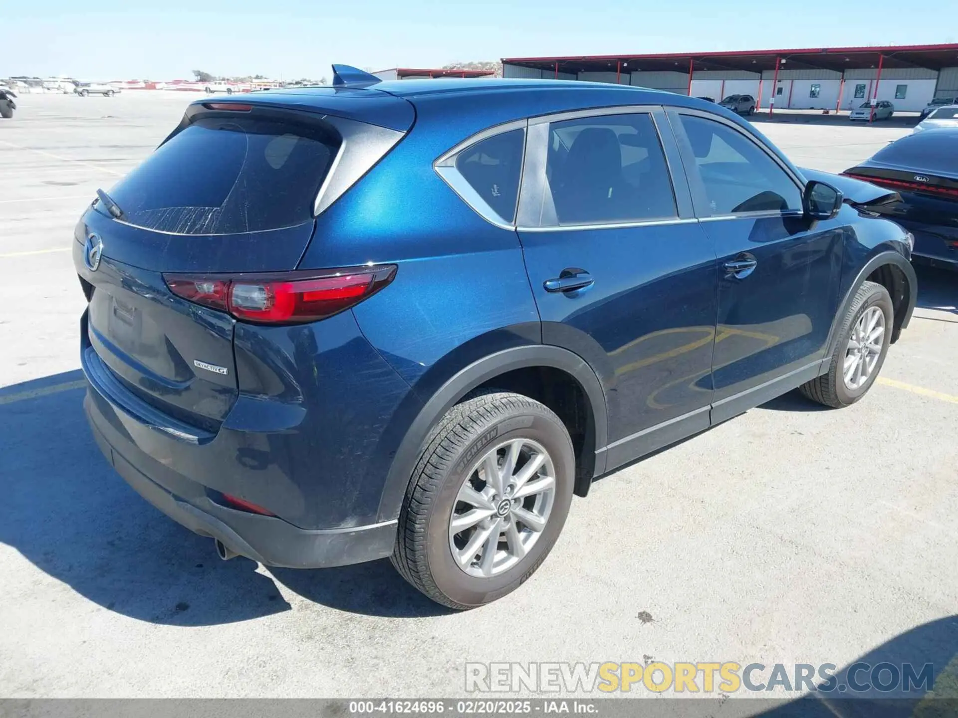 4 fotografías del automóvil dañado JM3KFBBM7P0148375 MAZDA CX-5 2023