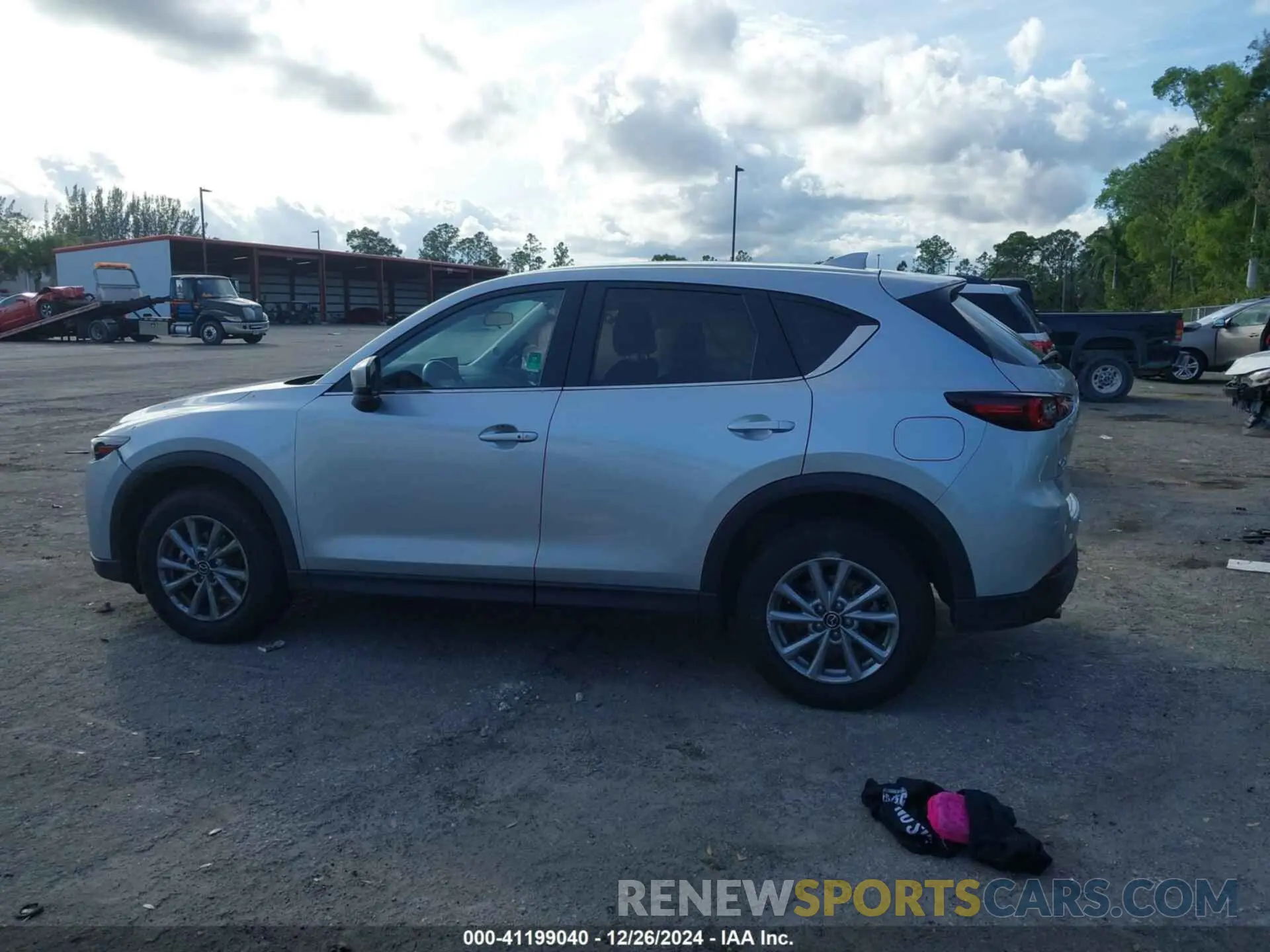 14 fotografías del automóvil dañado JM3KFBBM8P0219793 MAZDA CX-5 2023