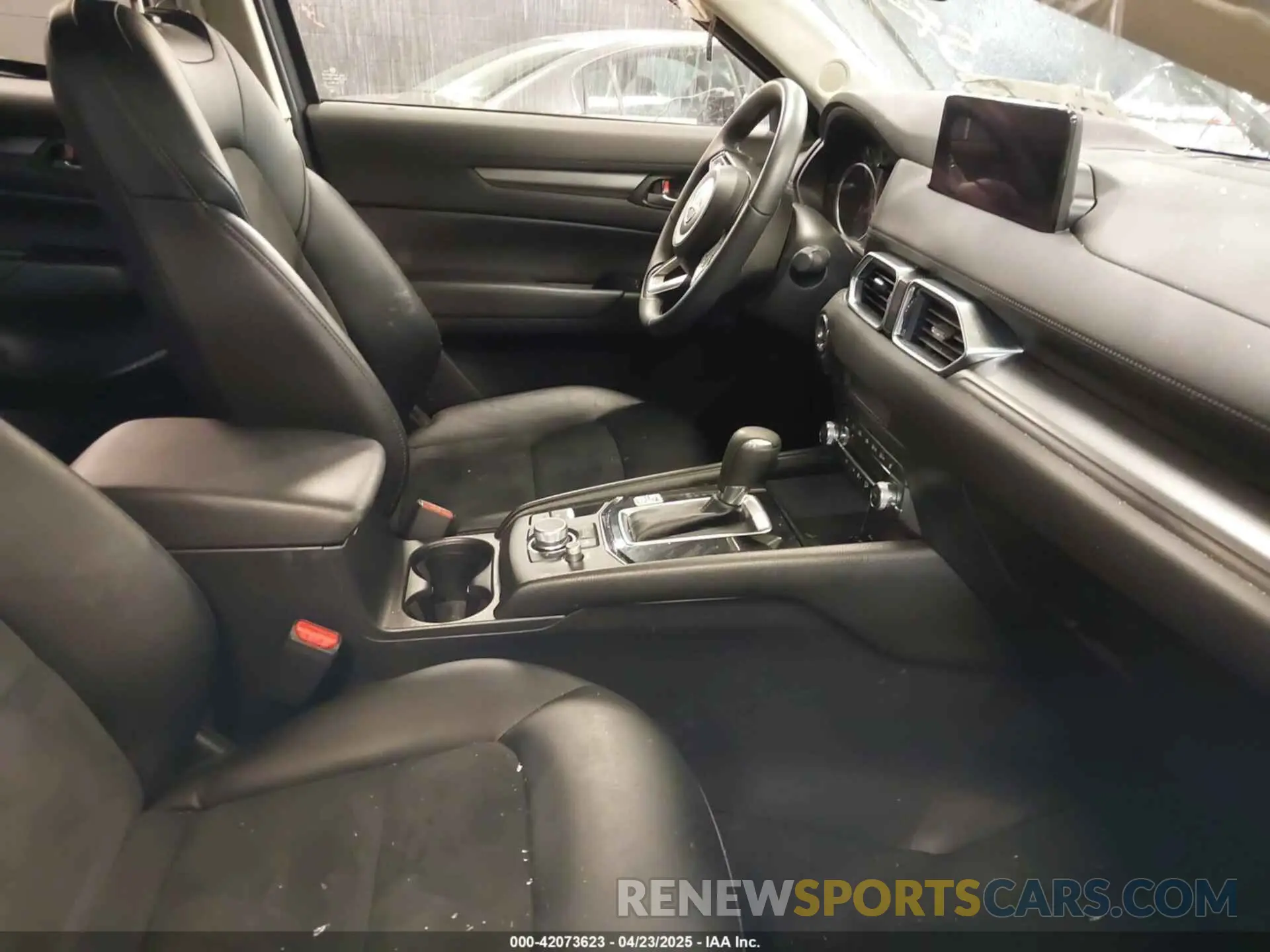 5 fotografías del automóvil dañado JM3KFBBM8P0281677 MAZDA CX-5 2023