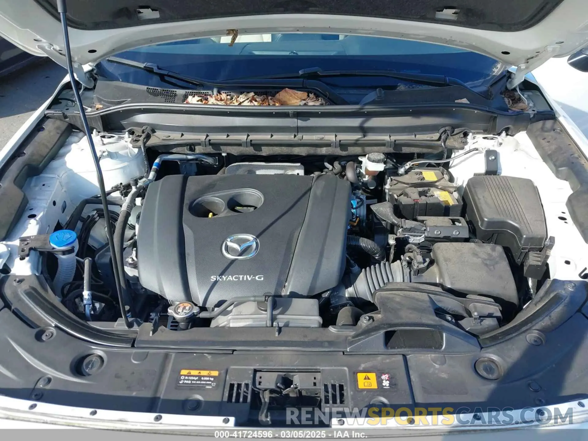 10 fotografías del automóvil dañado JM3KFBBM9P0142478 MAZDA CX-5 2023