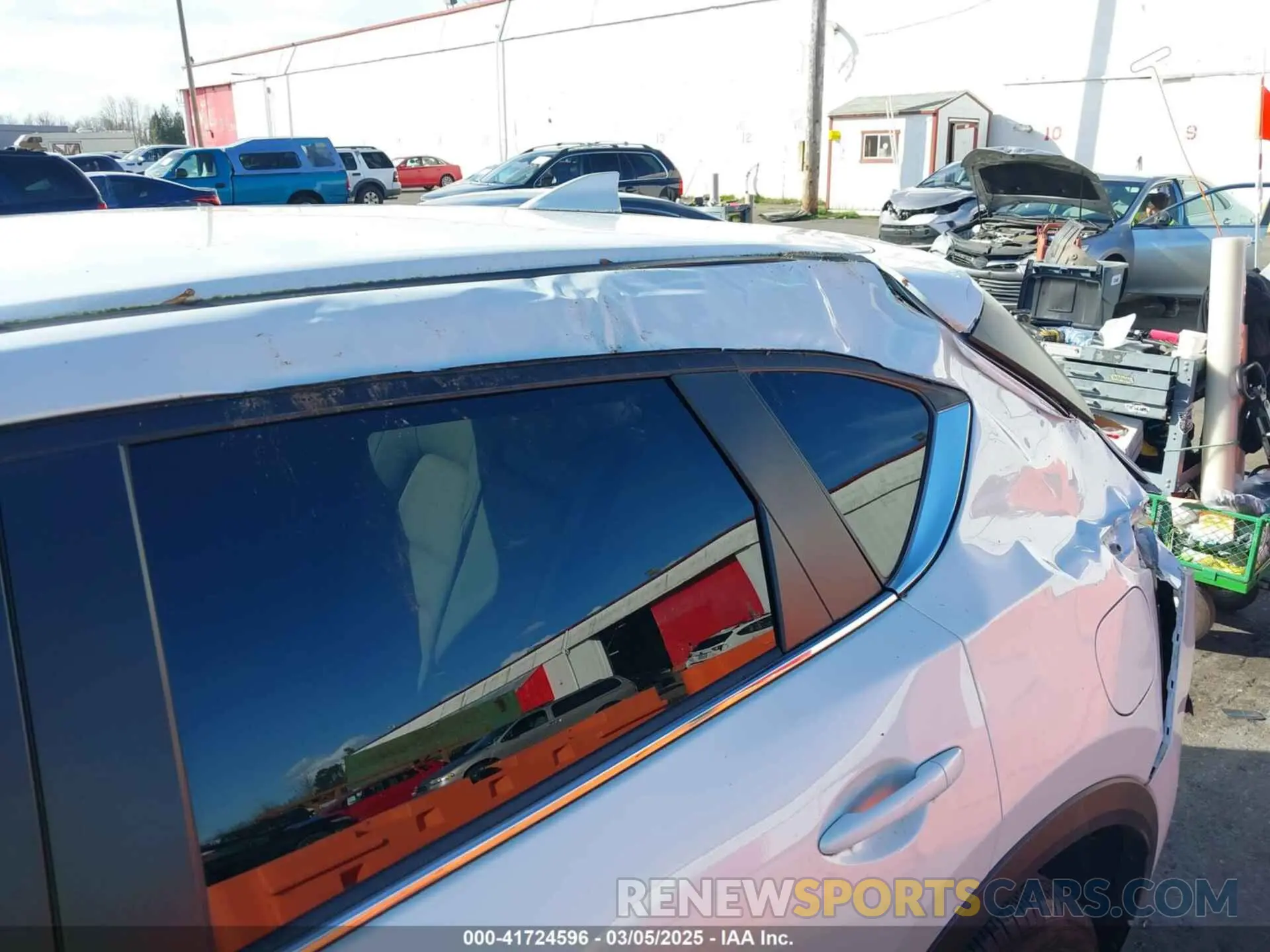 18 fotografías del automóvil dañado JM3KFBBM9P0142478 MAZDA CX-5 2023