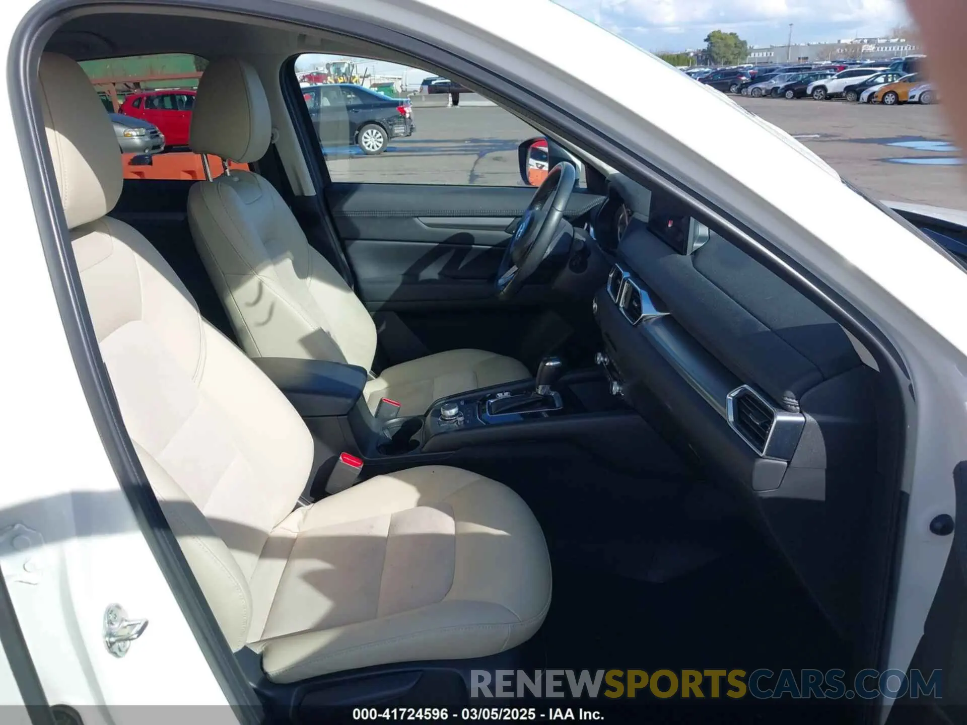 5 fotografías del automóvil dañado JM3KFBBM9P0142478 MAZDA CX-5 2023