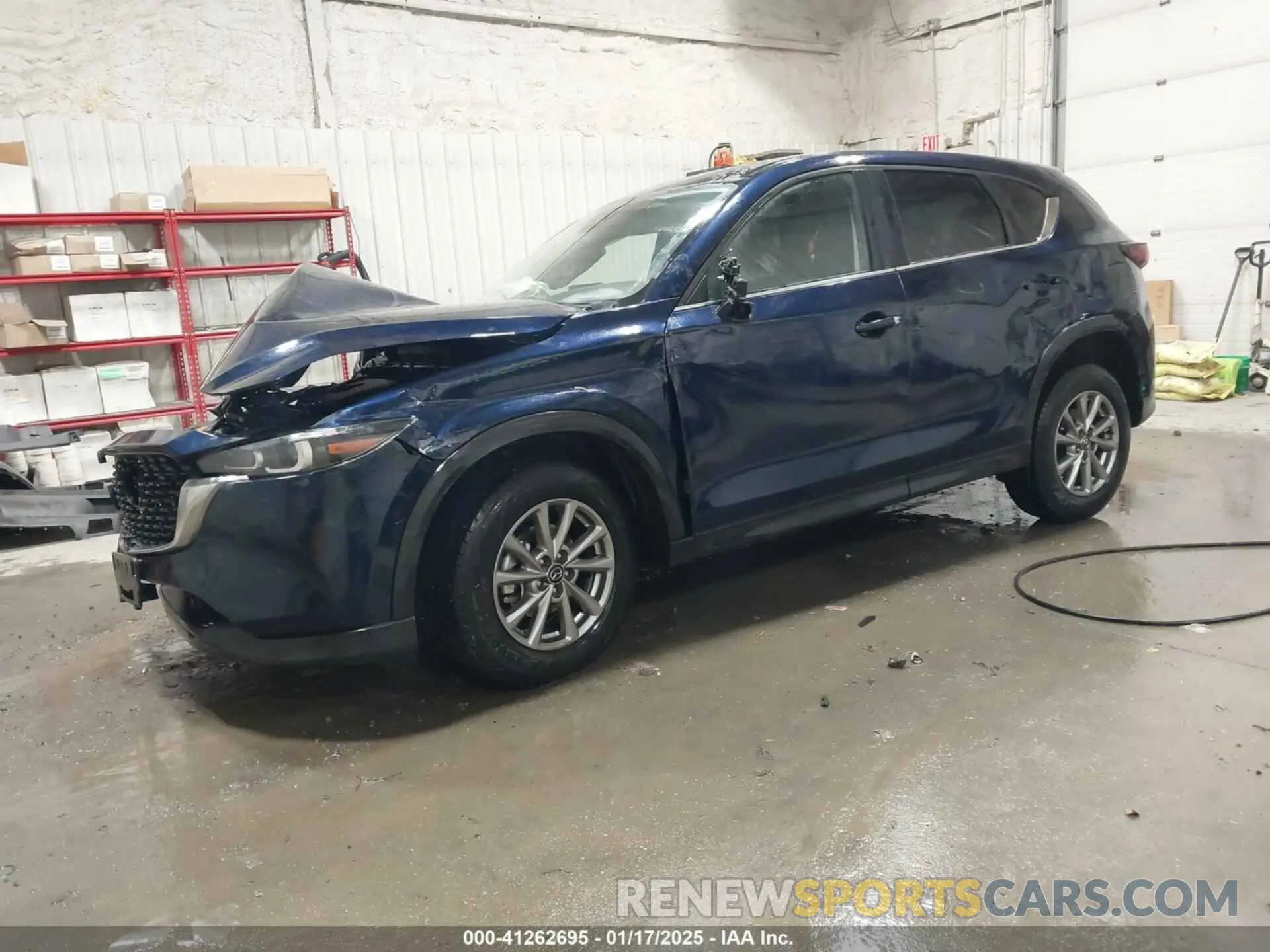 2 fotografías del automóvil dañado JM3KFBCM0P0173021 MAZDA CX-5 2023