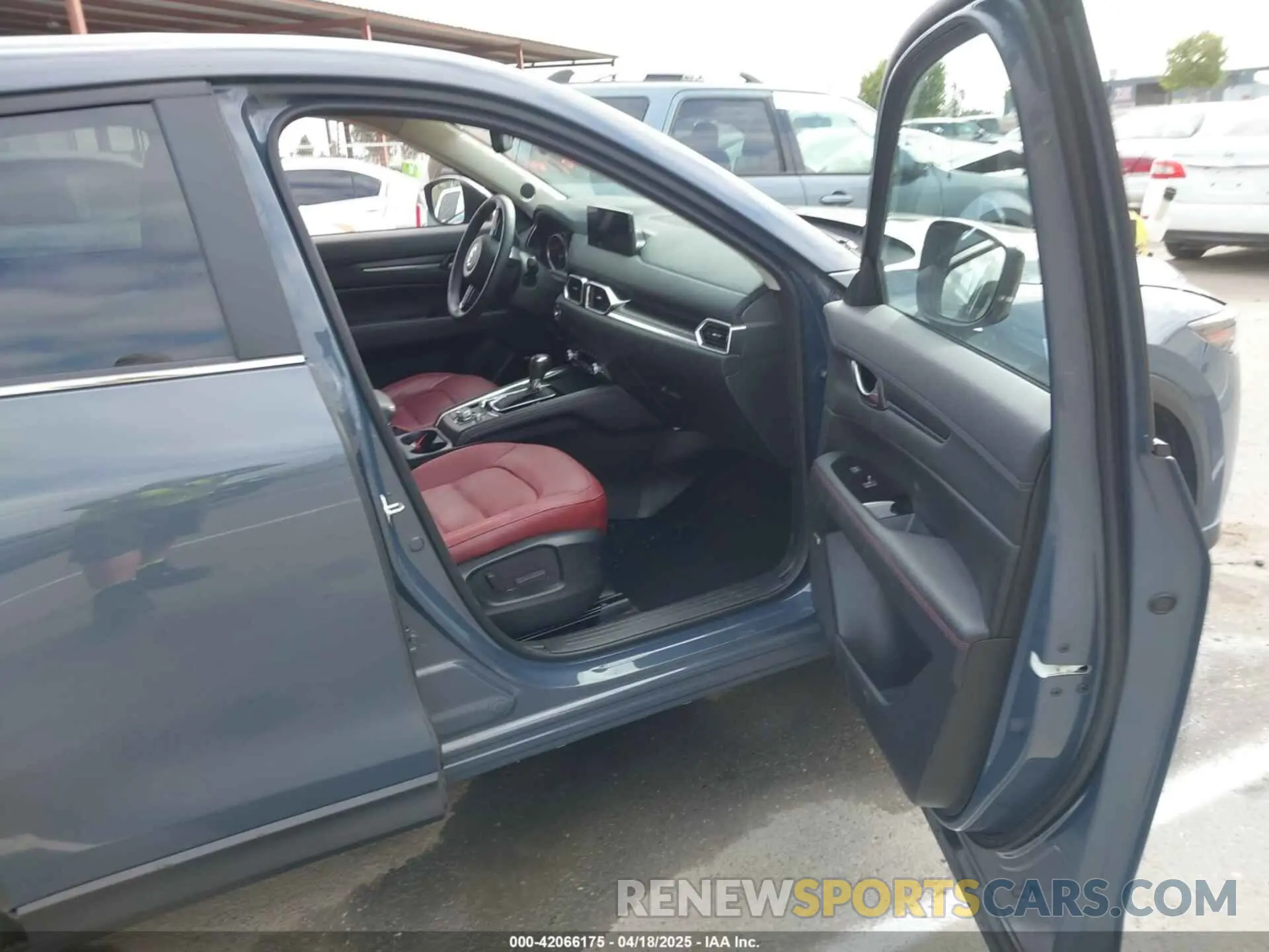 5 fotografías del automóvil dañado JM3KFBCM0P0255265 MAZDA CX-5 2023