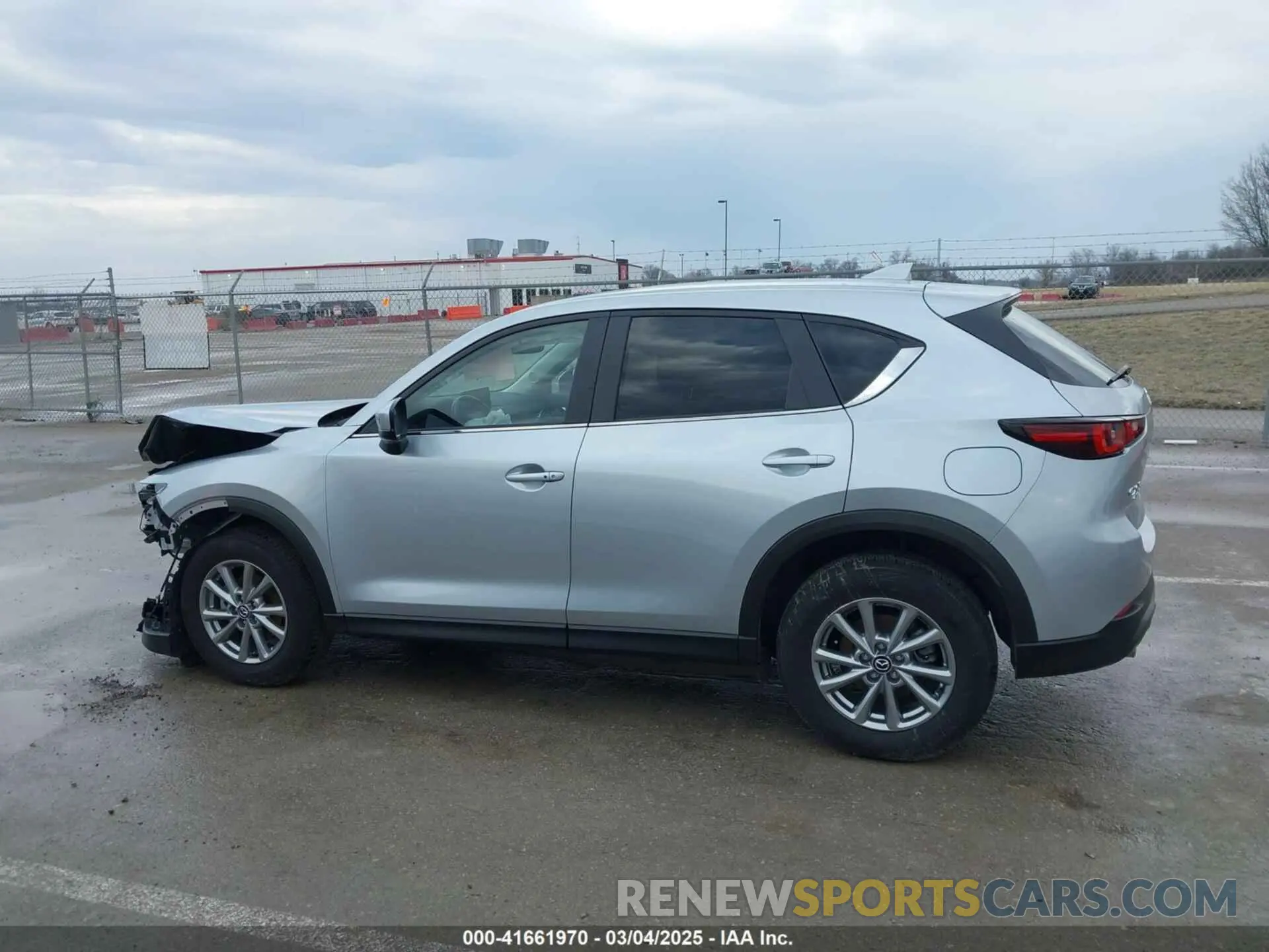 14 fotografías del automóvil dañado JM3KFBCM1P0131070 MAZDA CX-5 2023