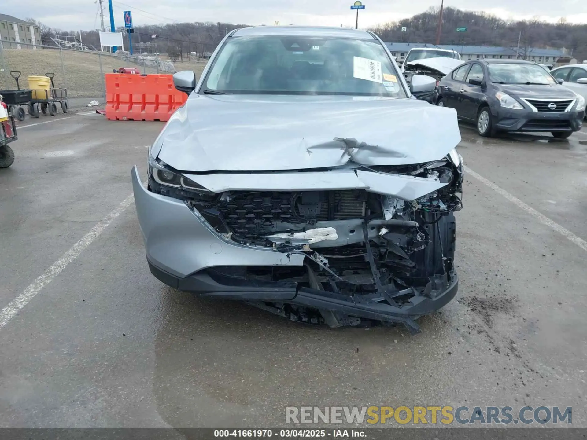 18 fotografías del automóvil dañado JM3KFBCM1P0131070 MAZDA CX-5 2023