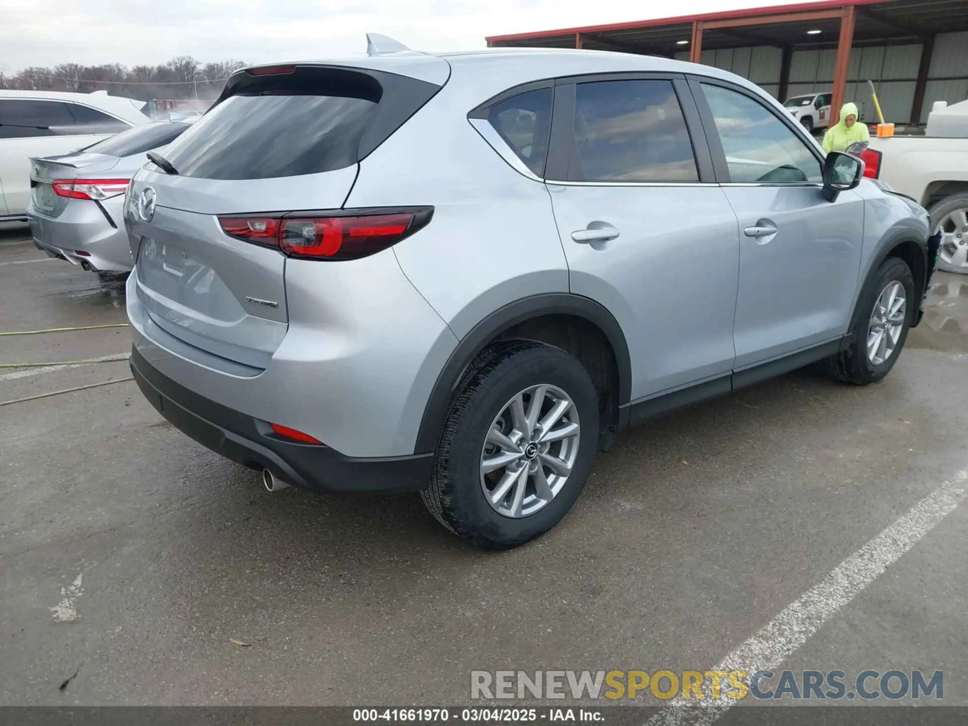 4 fotografías del automóvil dañado JM3KFBCM1P0131070 MAZDA CX-5 2023