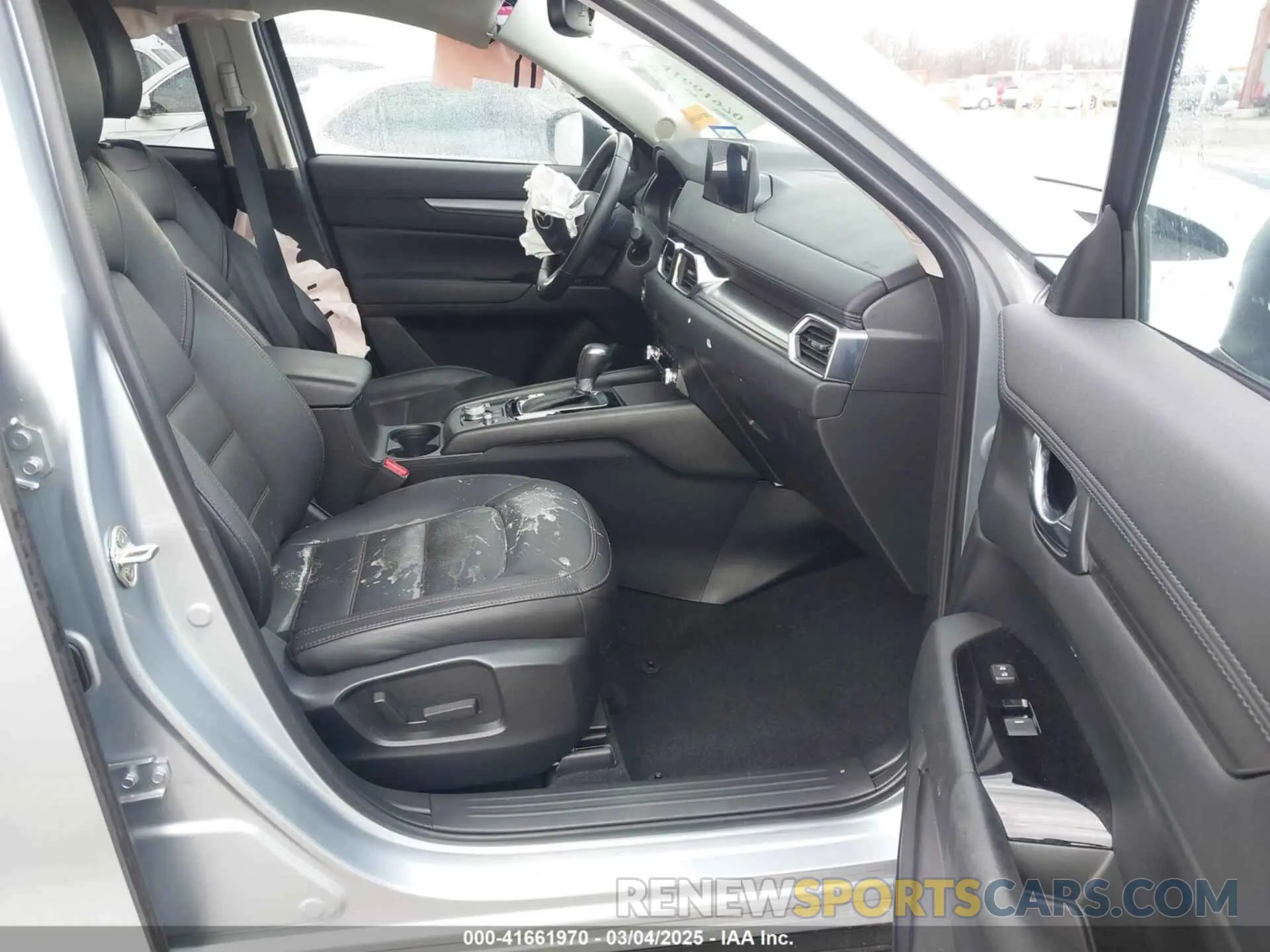 5 fotografías del automóvil dañado JM3KFBCM1P0131070 MAZDA CX-5 2023