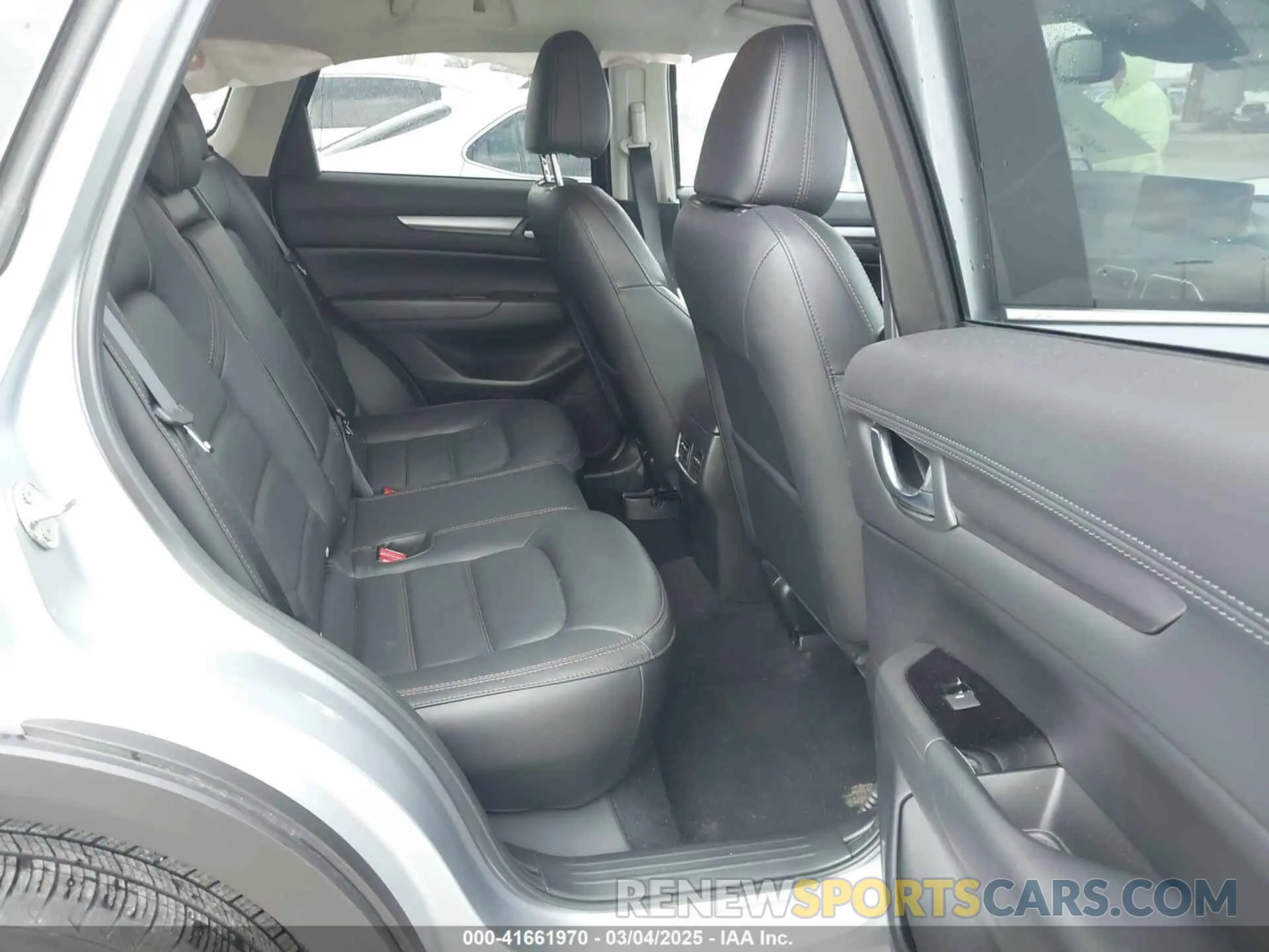 8 fotografías del automóvil dañado JM3KFBCM1P0131070 MAZDA CX-5 2023