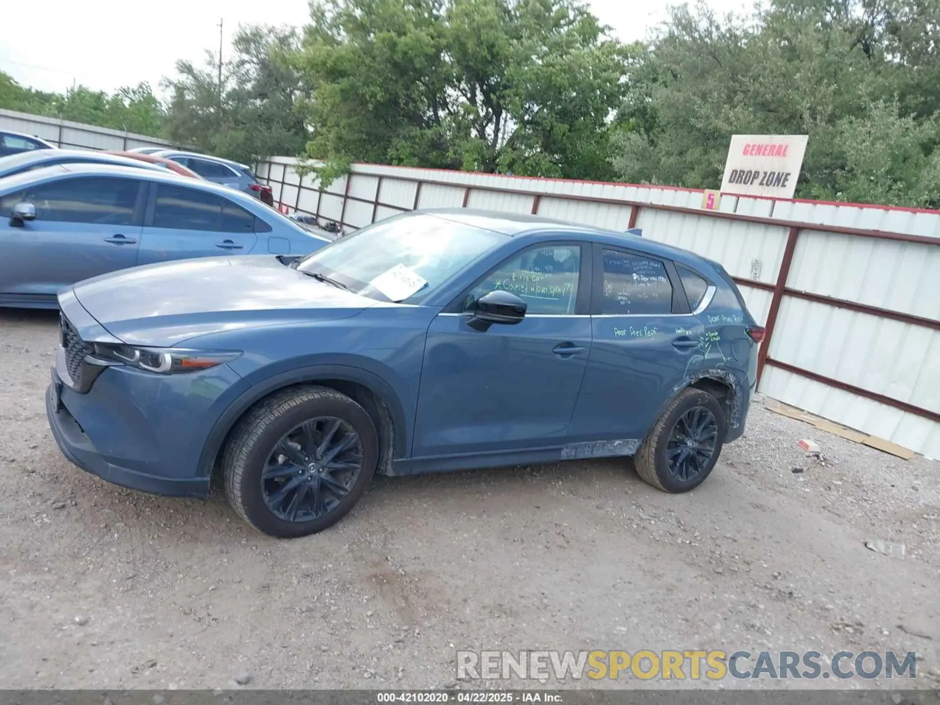 15 fotografías del automóvil dañado JM3KFBCM1P0193231 MAZDA CX-5 2023