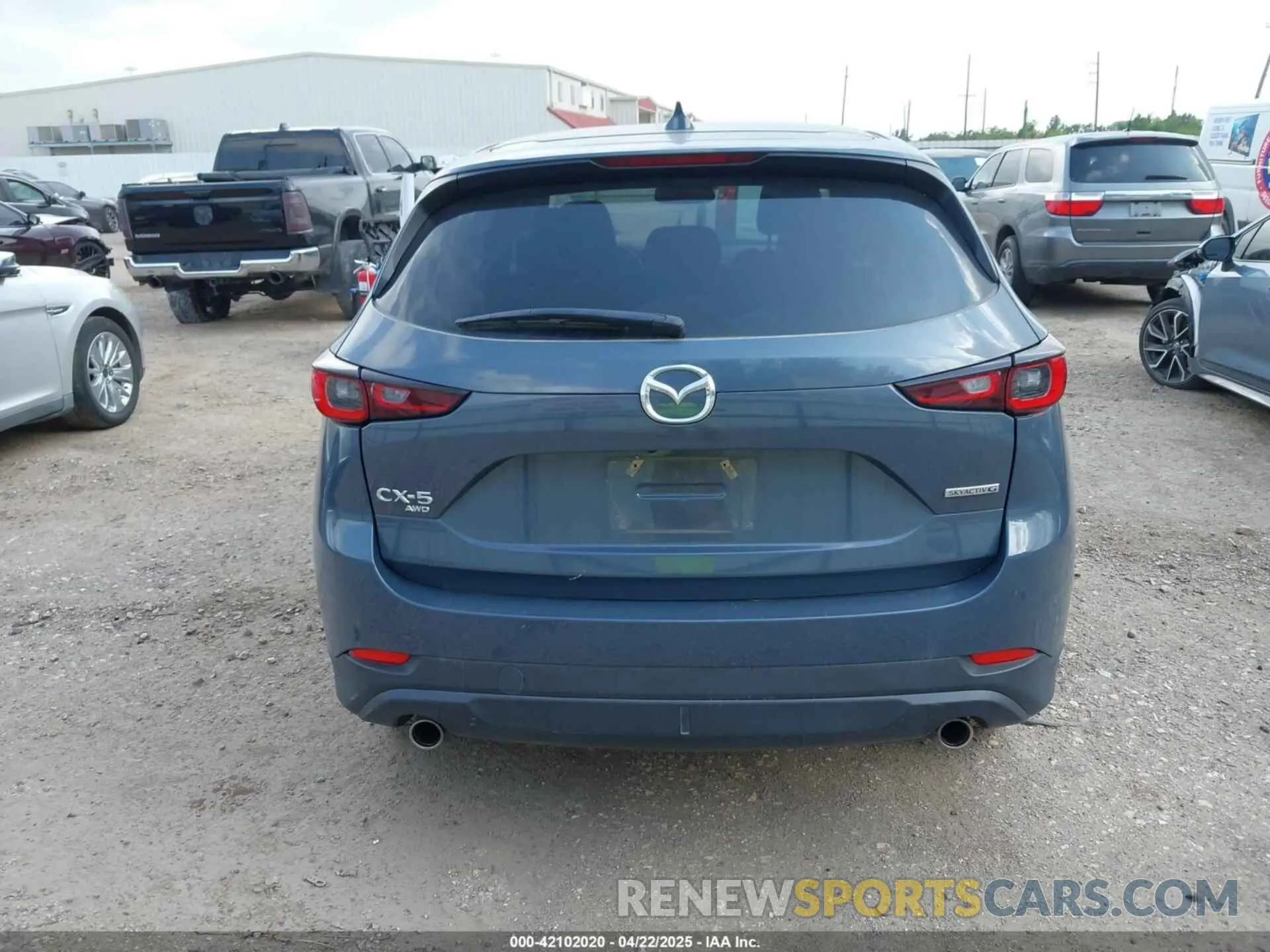 17 fotografías del automóvil dañado JM3KFBCM1P0193231 MAZDA CX-5 2023