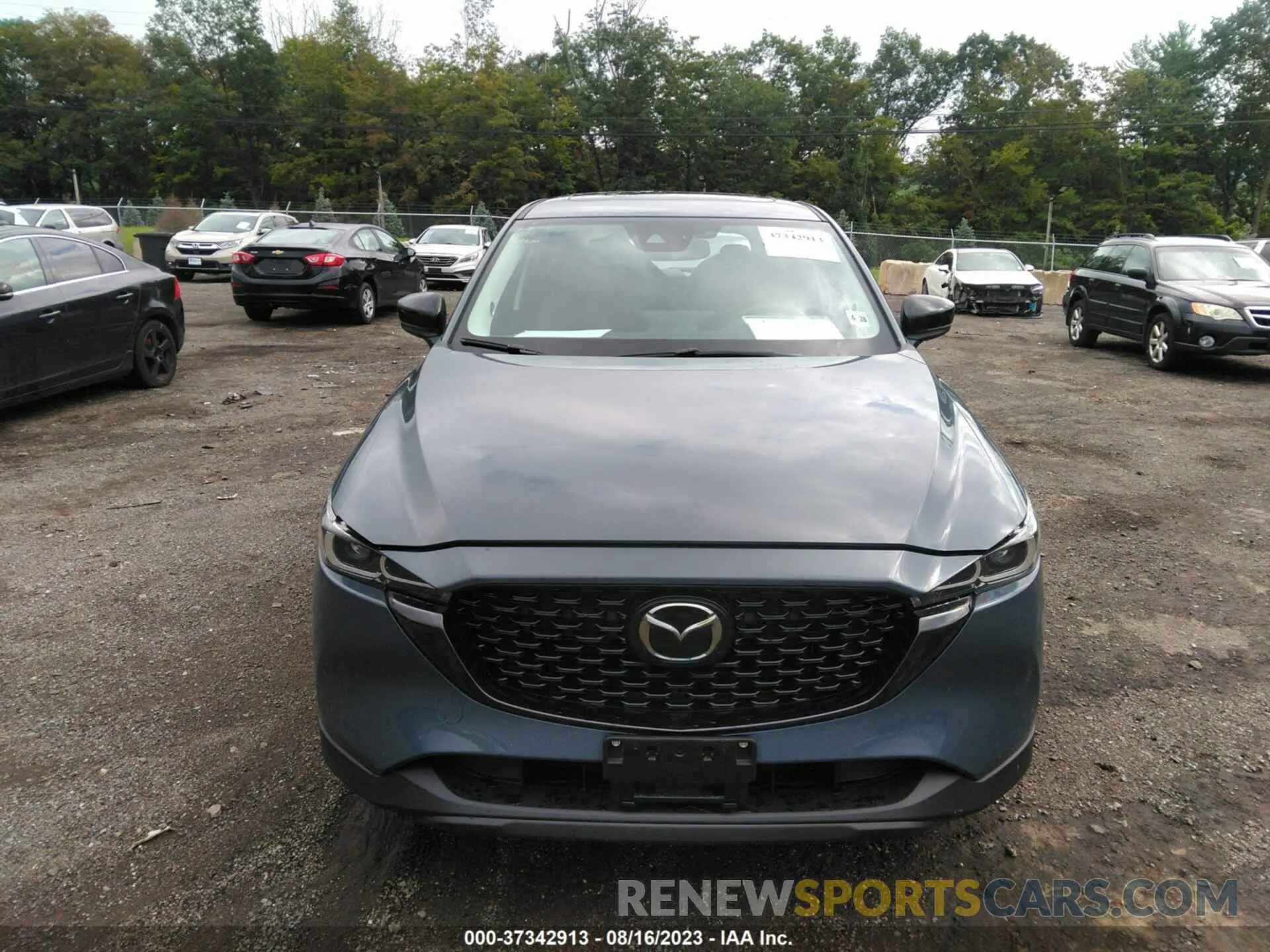 12 fotografías del automóvil dañado JM3KFBCM1P0209900 MAZDA CX-5 2023