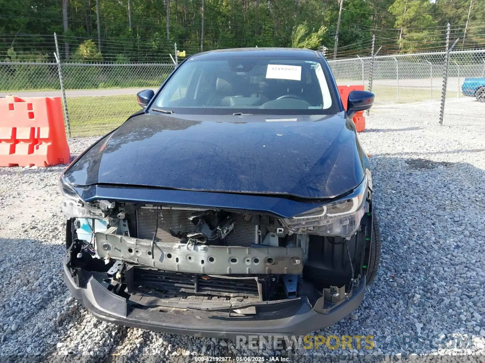 13 fotografías del automóvil dañado JM3KFBCM1P0260992 MAZDA CX-5 2023