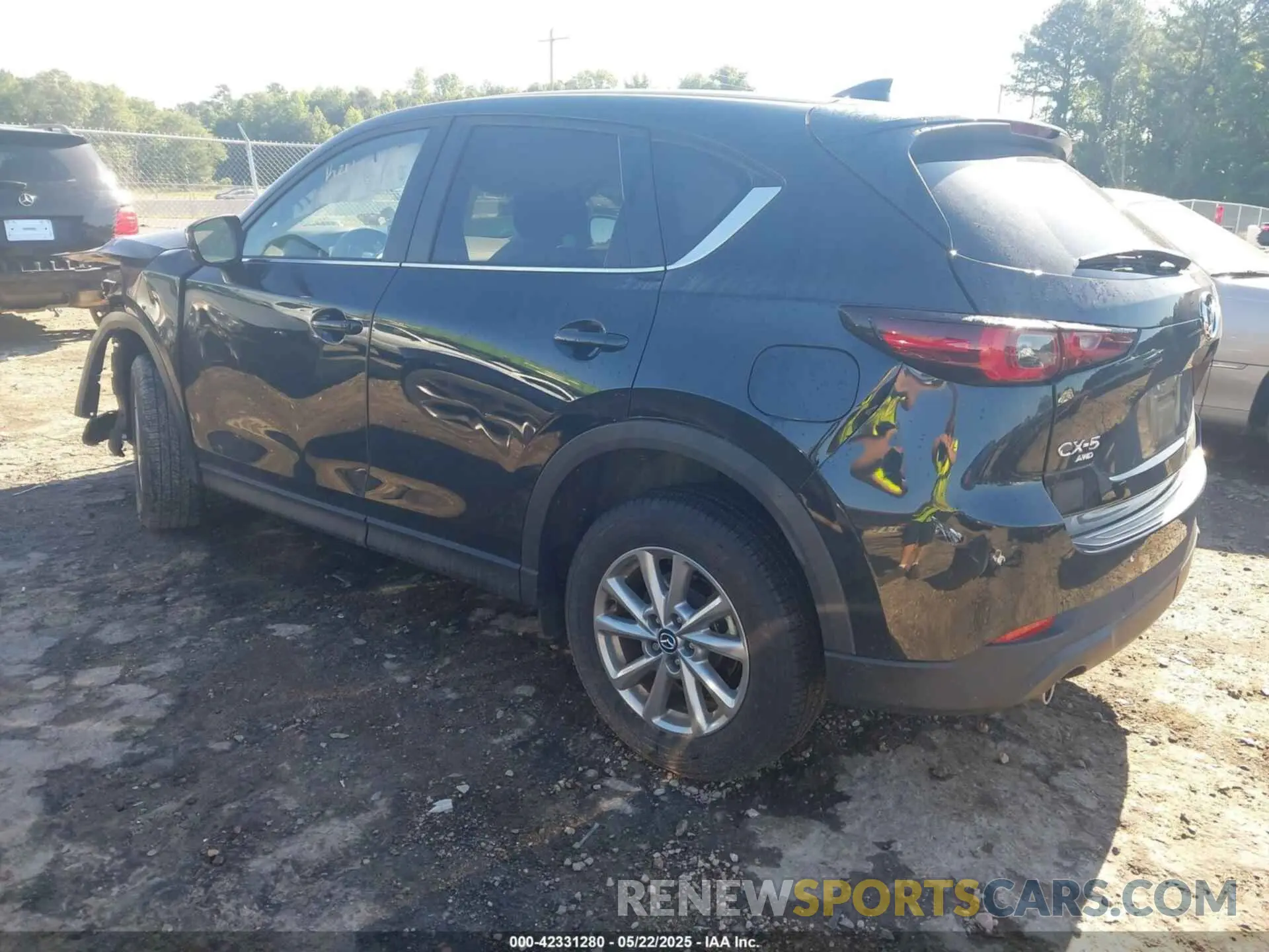3 fotografías del automóvil dañado JM3KFBCM1P0264122 MAZDA CX-5 2023