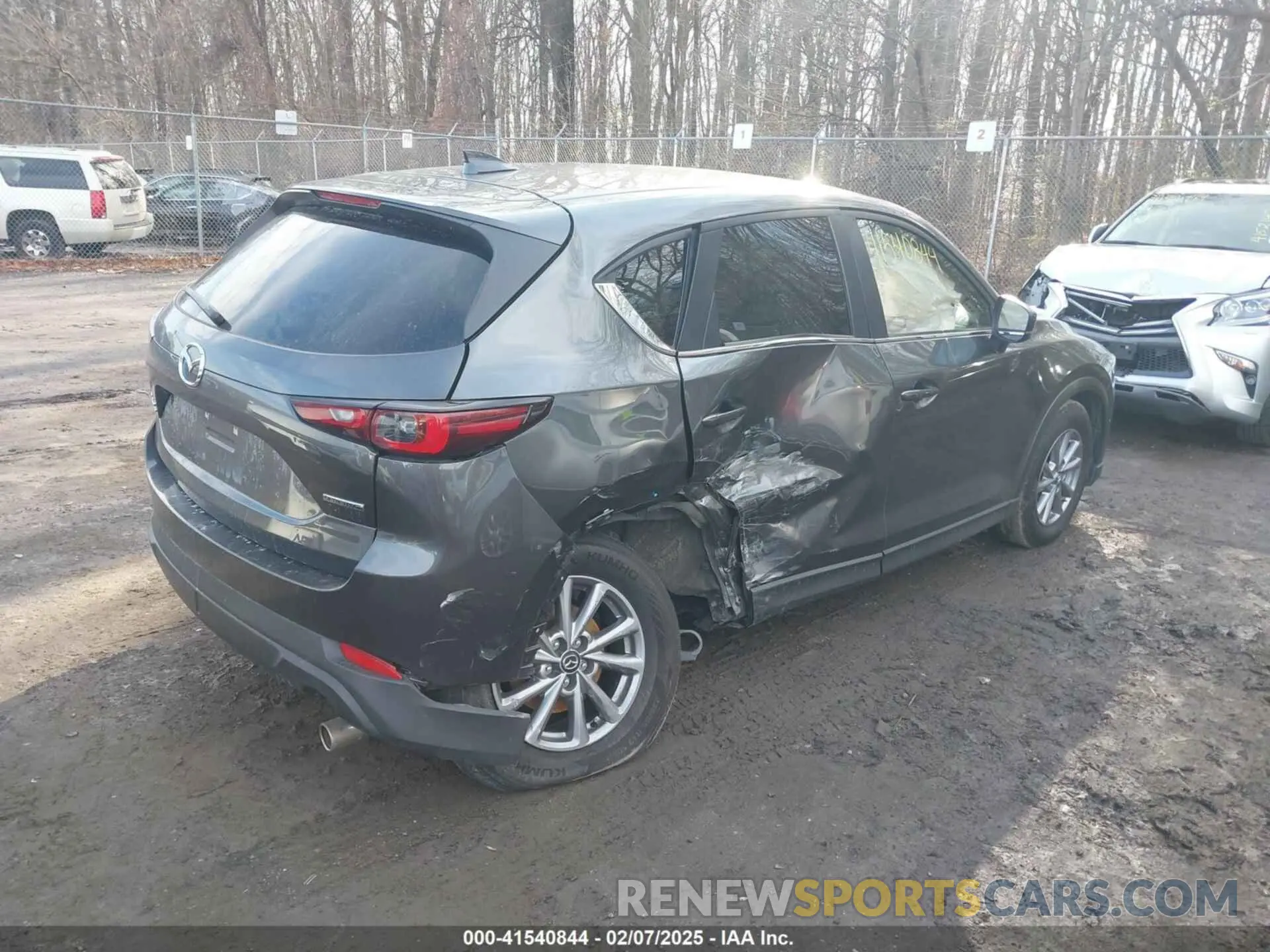4 fotografías del automóvil dañado JM3KFBCM2P0193643 MAZDA CX-5 2023
