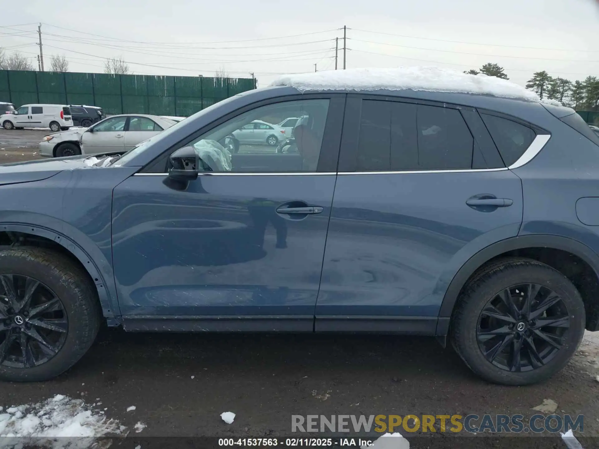 15 fotografías del automóvil dañado JM3KFBCM2P0195103 MAZDA CX-5 2023