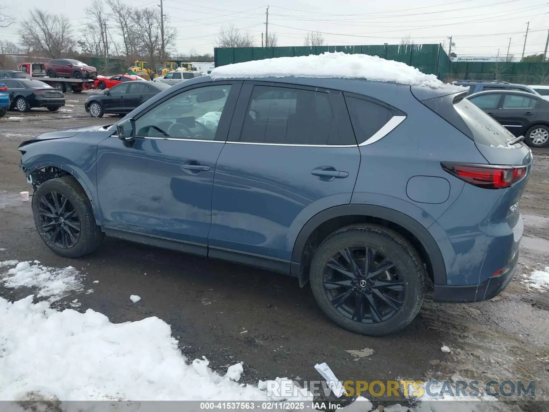 3 fotografías del automóvil dañado JM3KFBCM2P0195103 MAZDA CX-5 2023