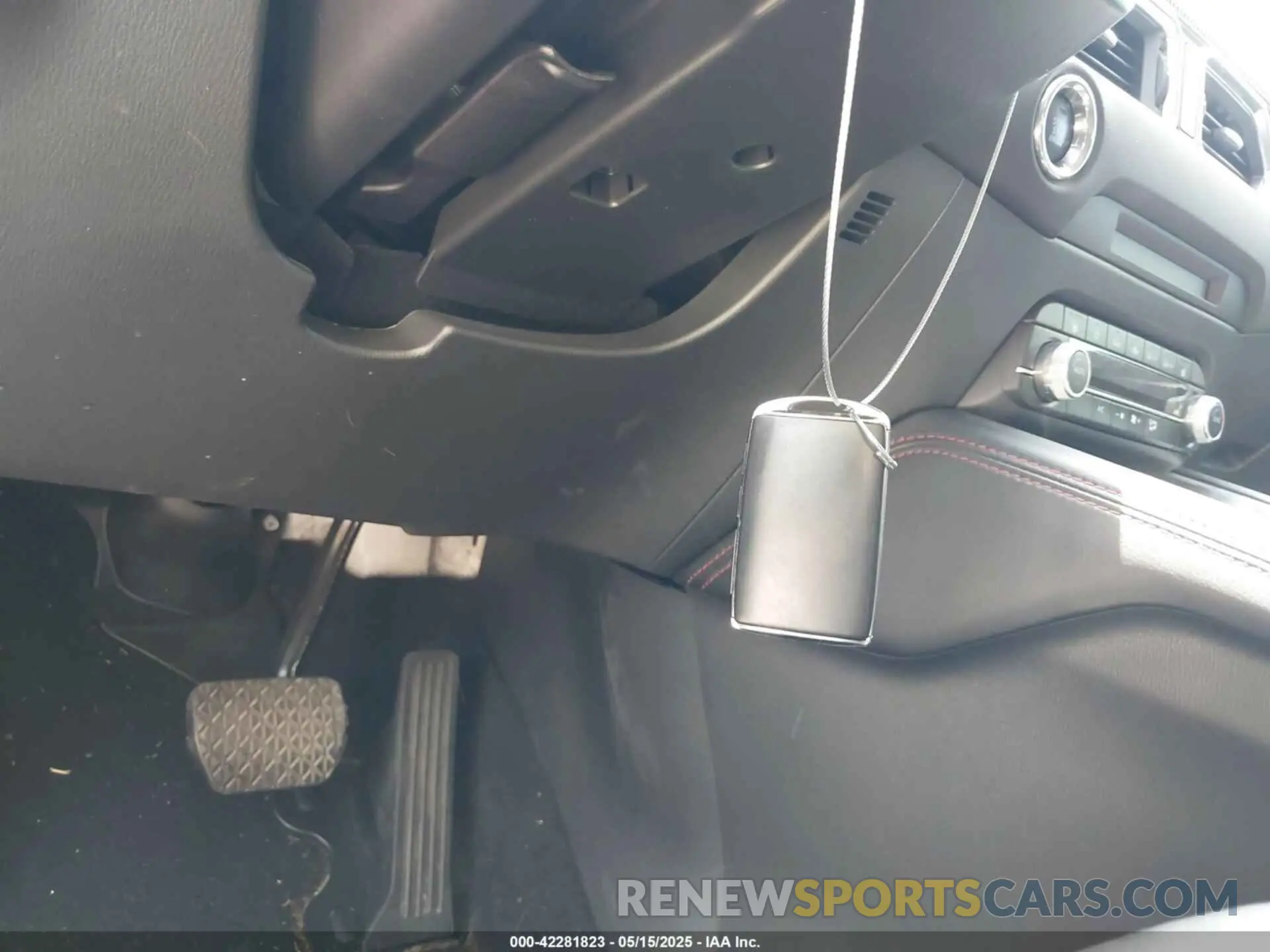 11 fotografías del automóvil dañado JM3KFBCM2P0223806 MAZDA CX-5 2023
