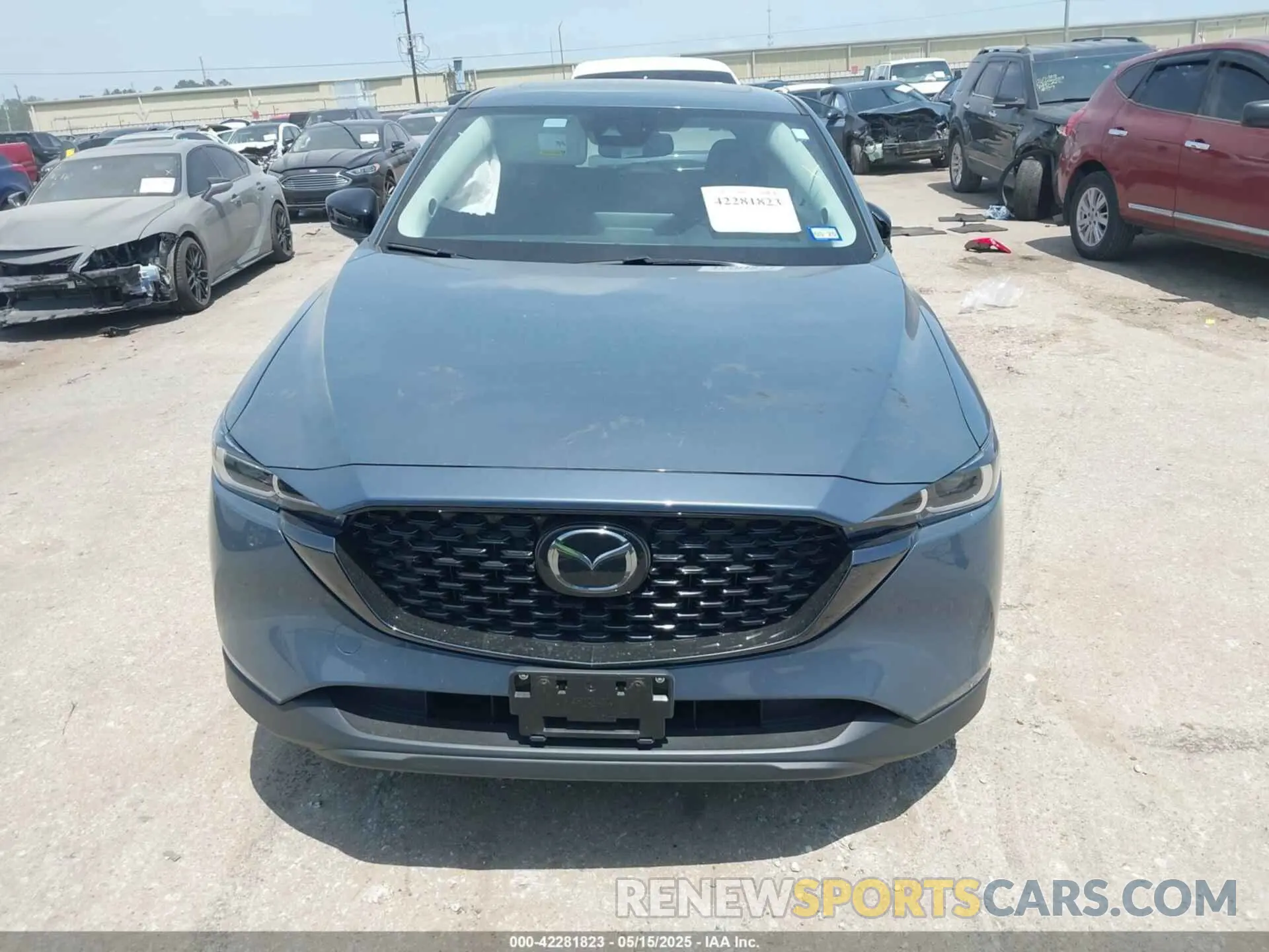 12 fotografías del automóvil dañado JM3KFBCM2P0223806 MAZDA CX-5 2023