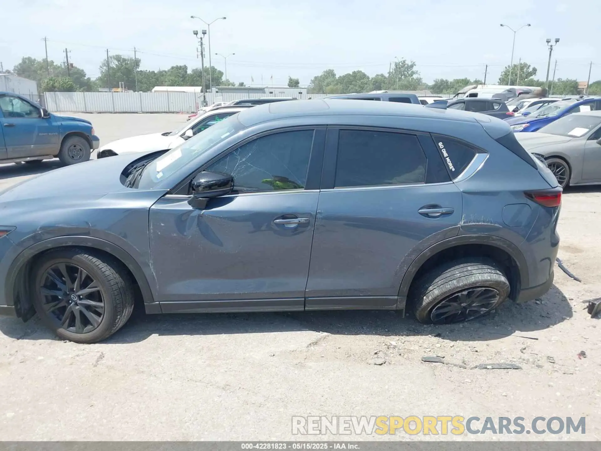 14 fotografías del automóvil dañado JM3KFBCM2P0223806 MAZDA CX-5 2023