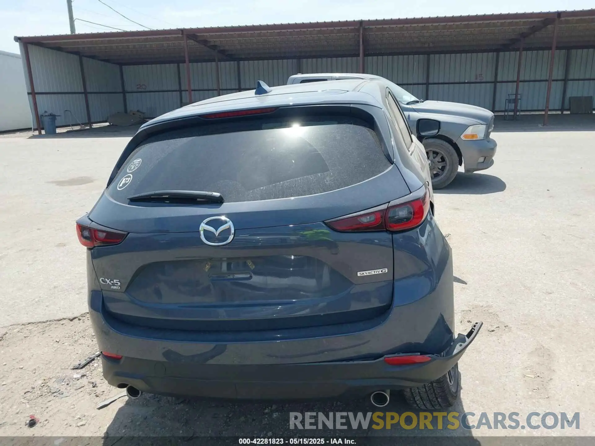 16 fotografías del automóvil dañado JM3KFBCM2P0223806 MAZDA CX-5 2023