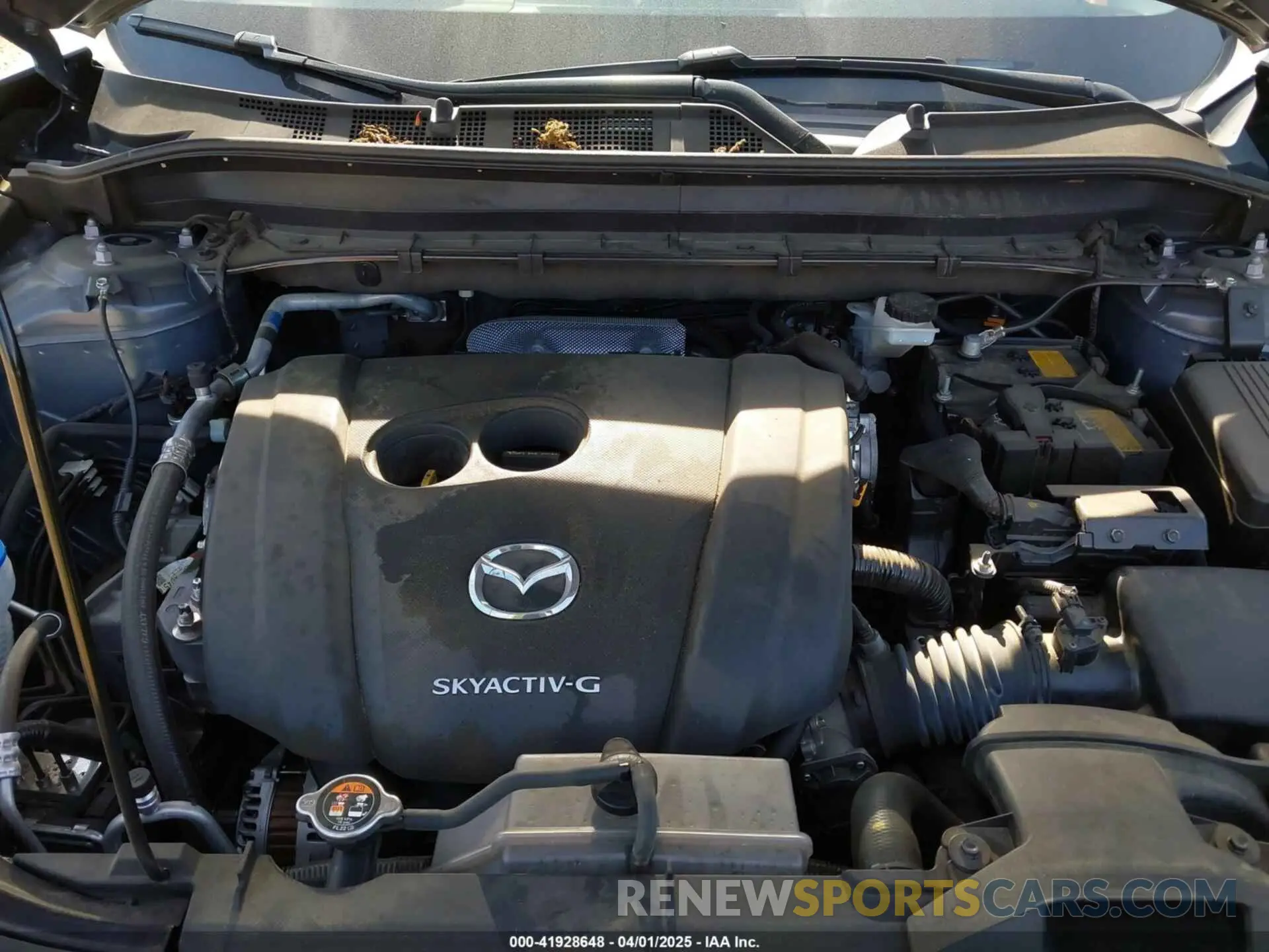 10 fotografías del automóvil dañado JM3KFBCM3P0154043 MAZDA CX-5 2023