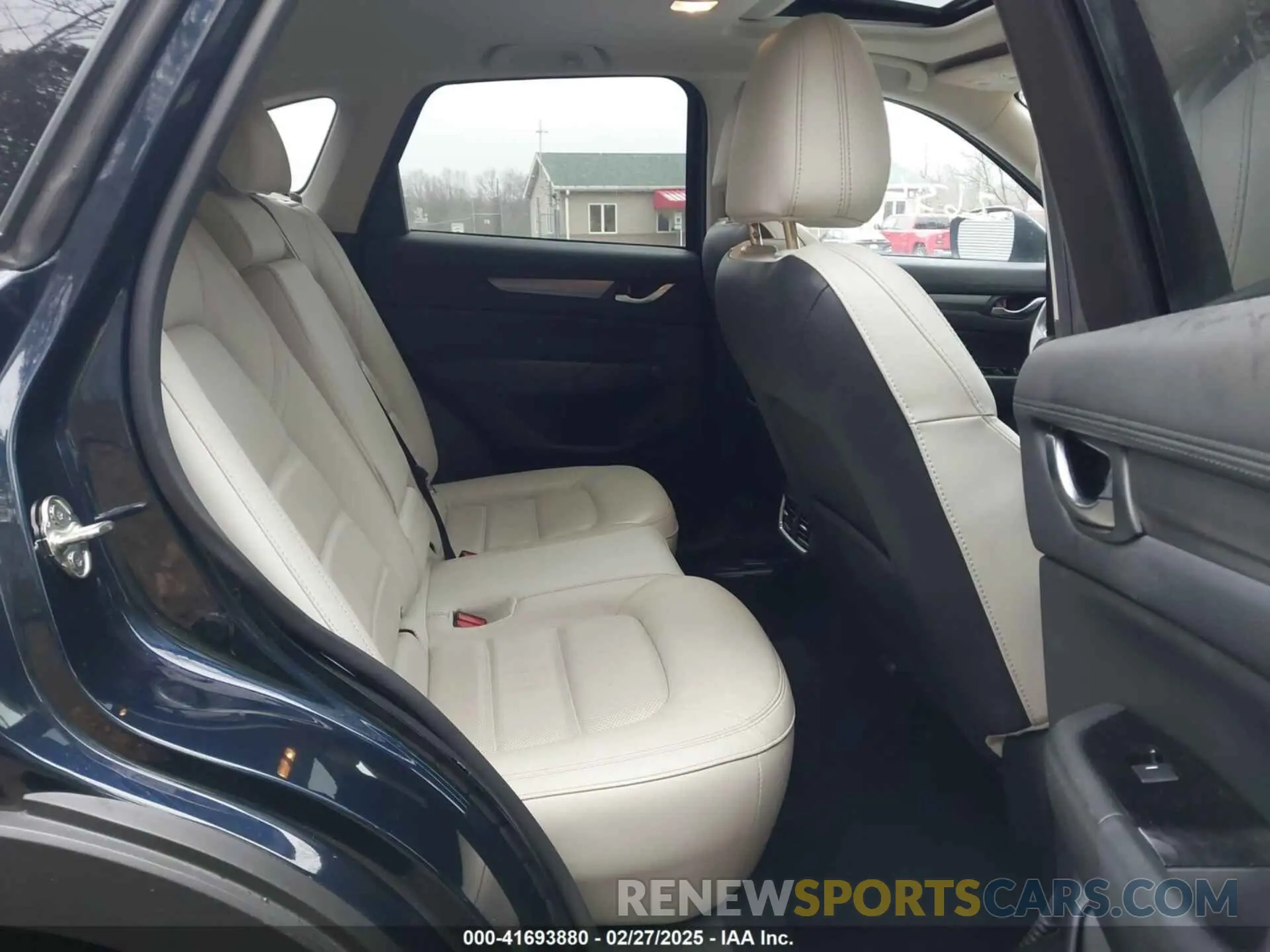 8 fotografías del automóvil dañado JM3KFBCM3P0244020 MAZDA CX-5 2023