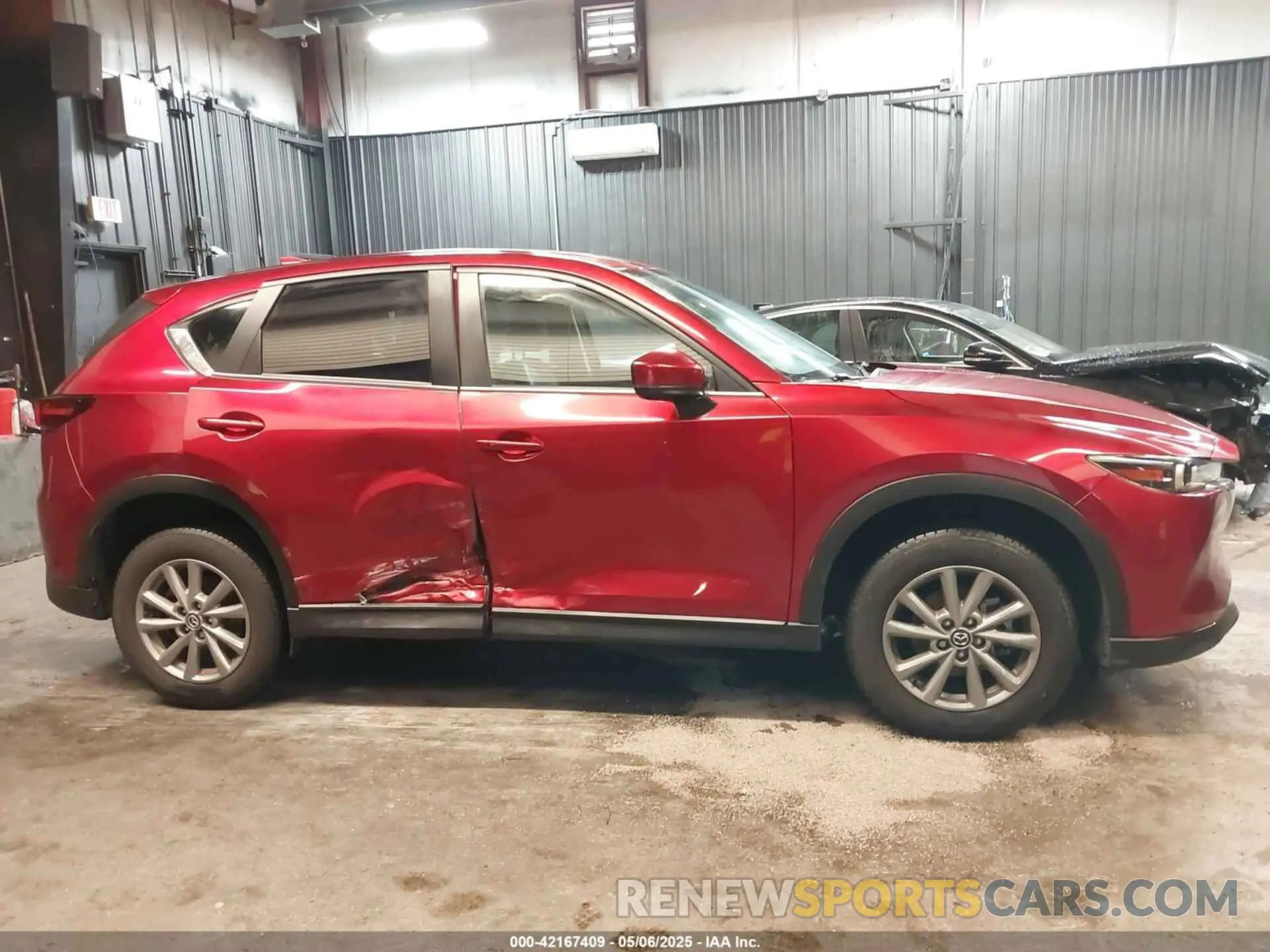 13 fotografías del automóvil dañado JM3KFBCM4P0129717 MAZDA CX-5 2023