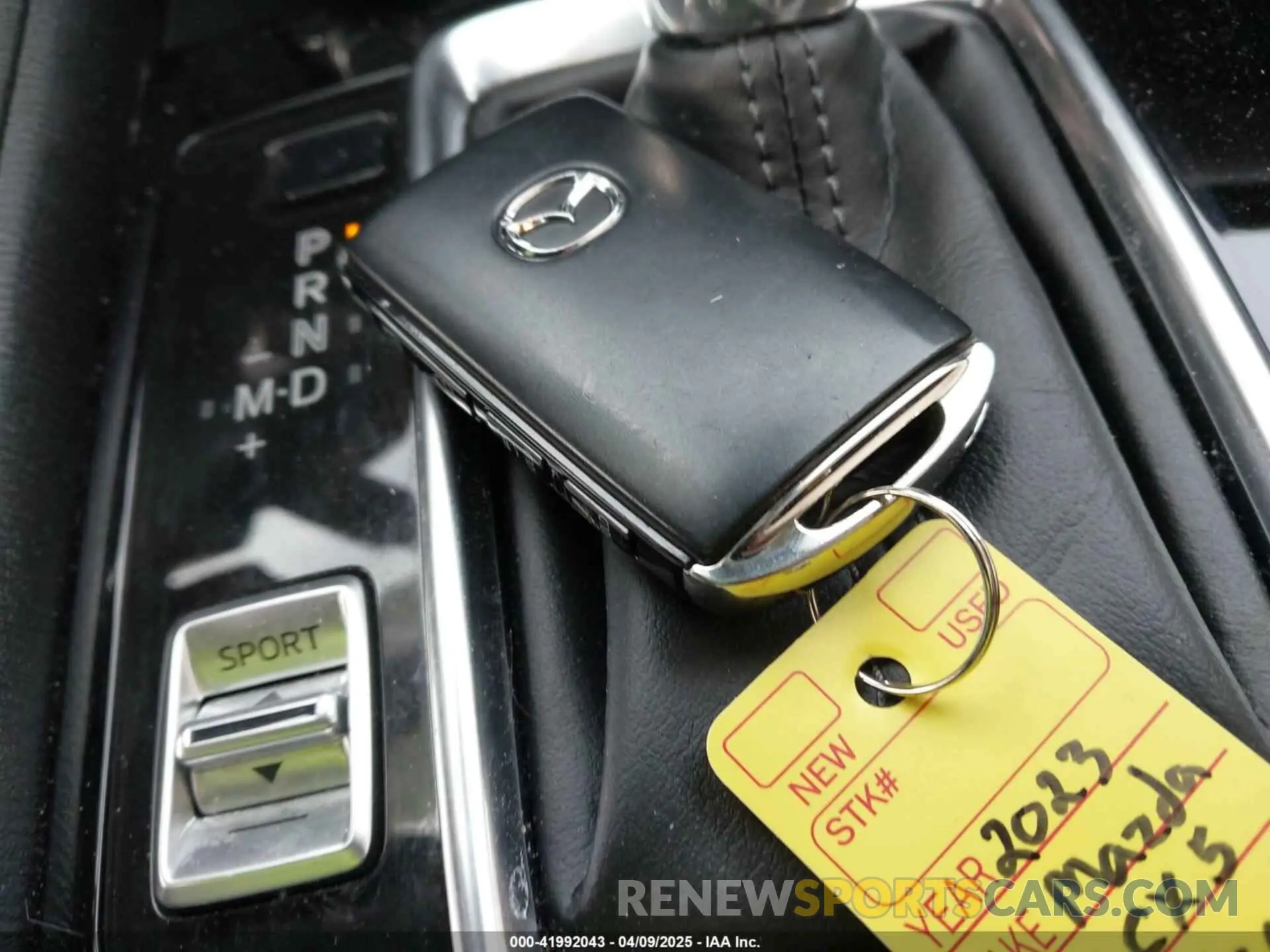 11 fotografías del automóvil dañado JM3KFBCM4P0203010 MAZDA CX-5 2023