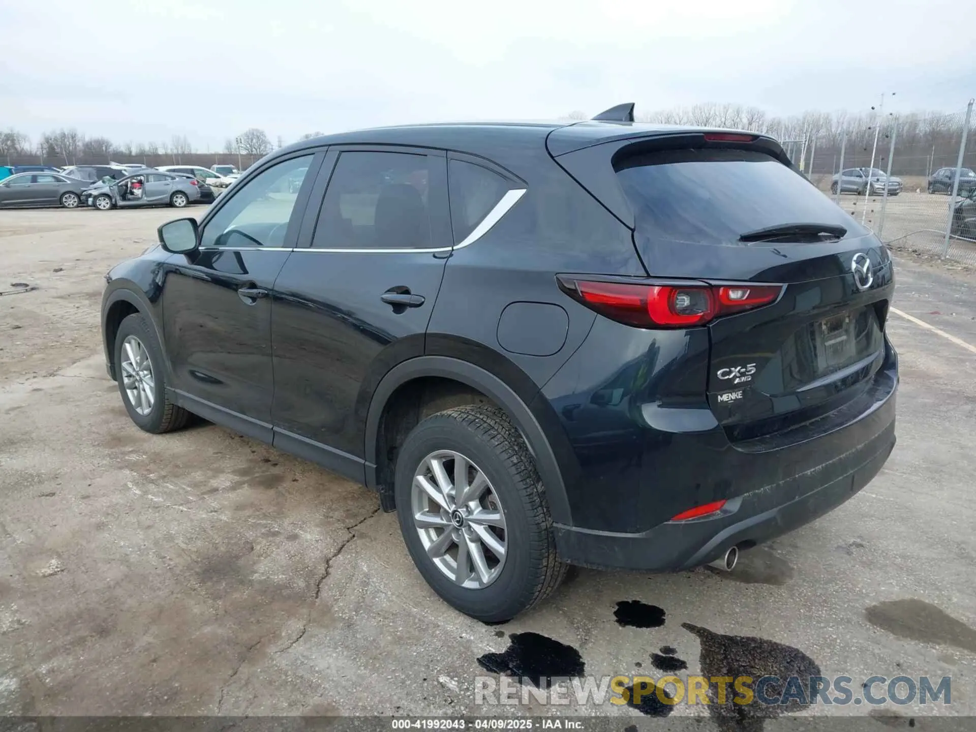 3 fotografías del automóvil dañado JM3KFBCM4P0203010 MAZDA CX-5 2023