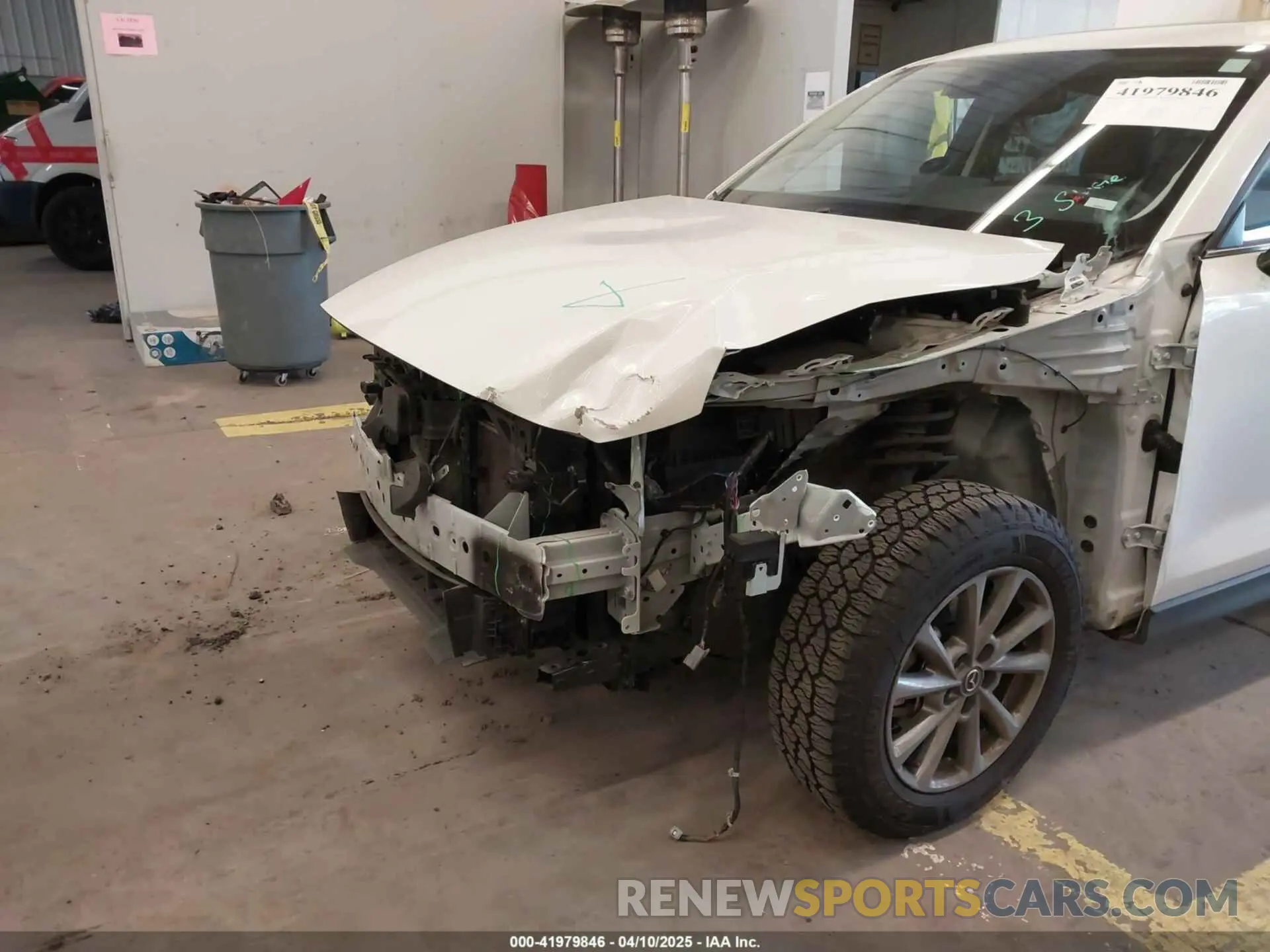 18 fotografías del automóvil dañado JM3KFBCM4P0240168 MAZDA CX-5 2023