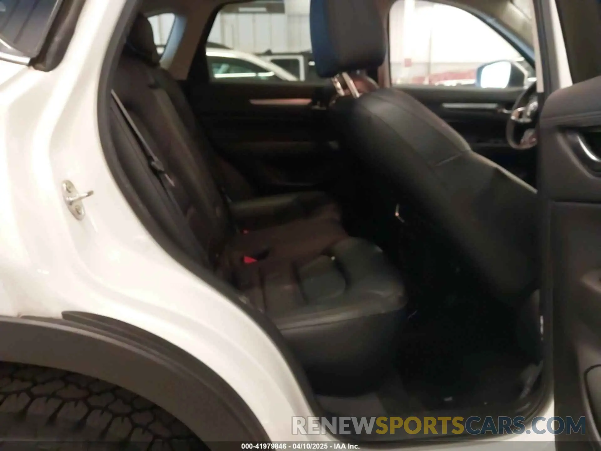8 fotografías del automóvil dañado JM3KFBCM4P0240168 MAZDA CX-5 2023
