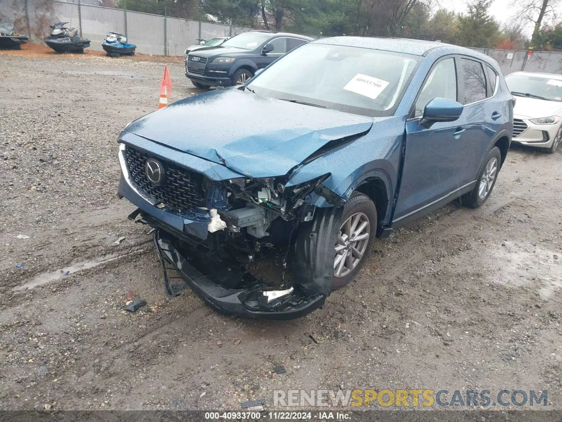 2 fotografías del automóvil dañado JM3KFBCM4P0264891 MAZDA CX-5 2023