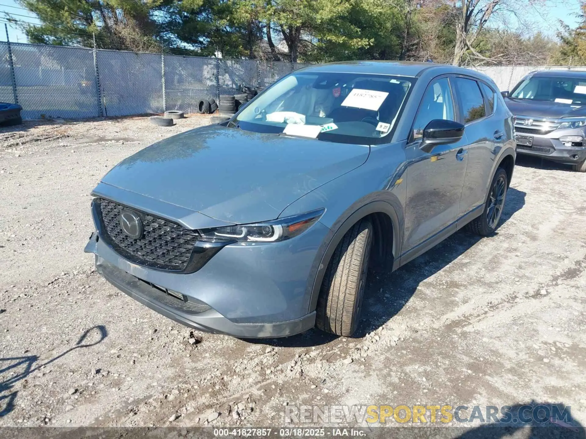 2 fotografías del automóvil dañado JM3KFBCM5P0102946 MAZDA CX-5 2023